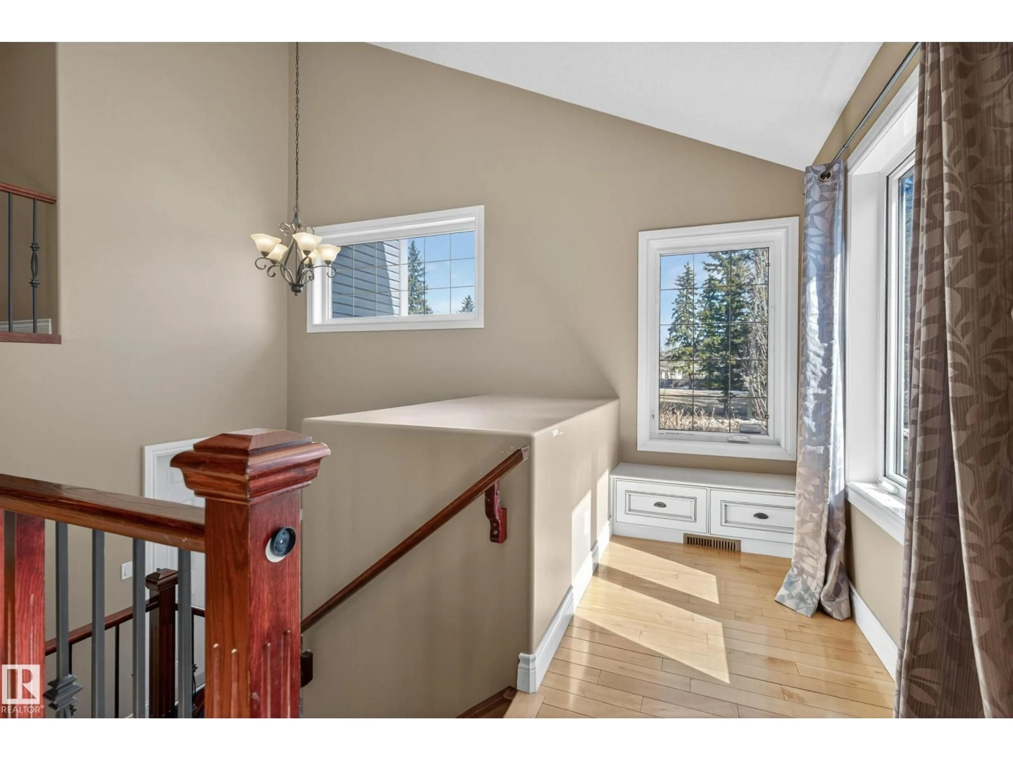 Indoor entryway for 5114 53 ST, Daysland Alberta T0B1A0