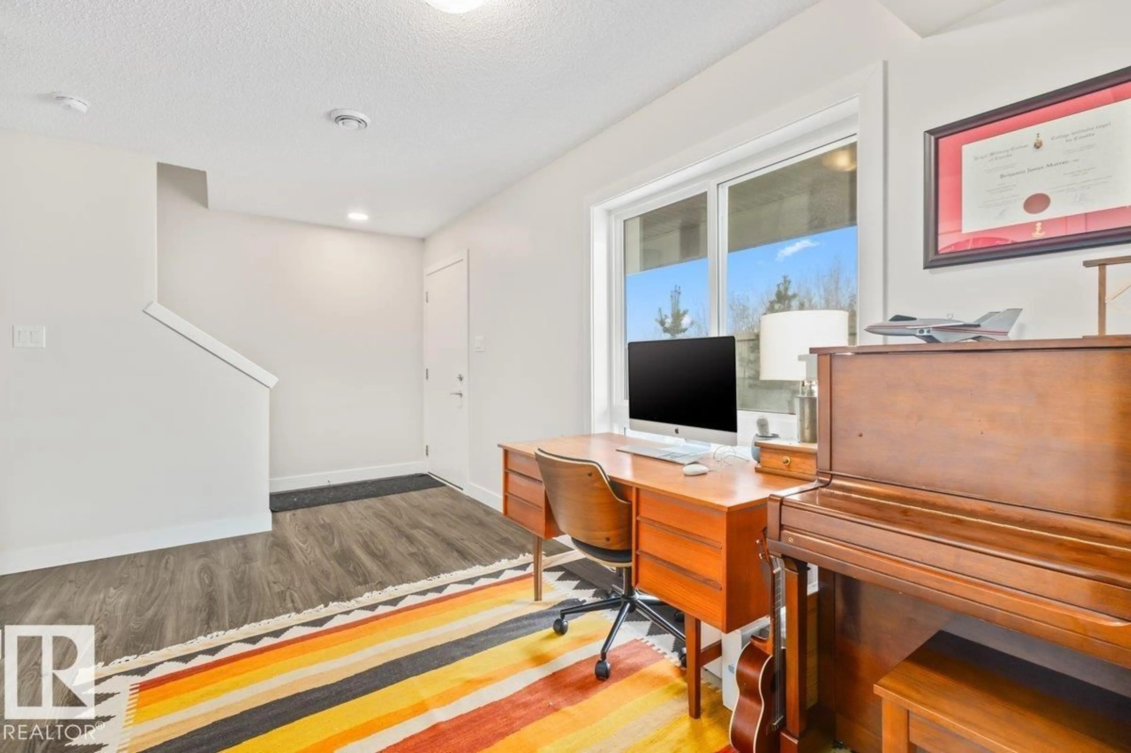 A pic of a room for #21 - 979 CRYSTALLINA NERA WY, Edmonton Alberta T5Z0S3