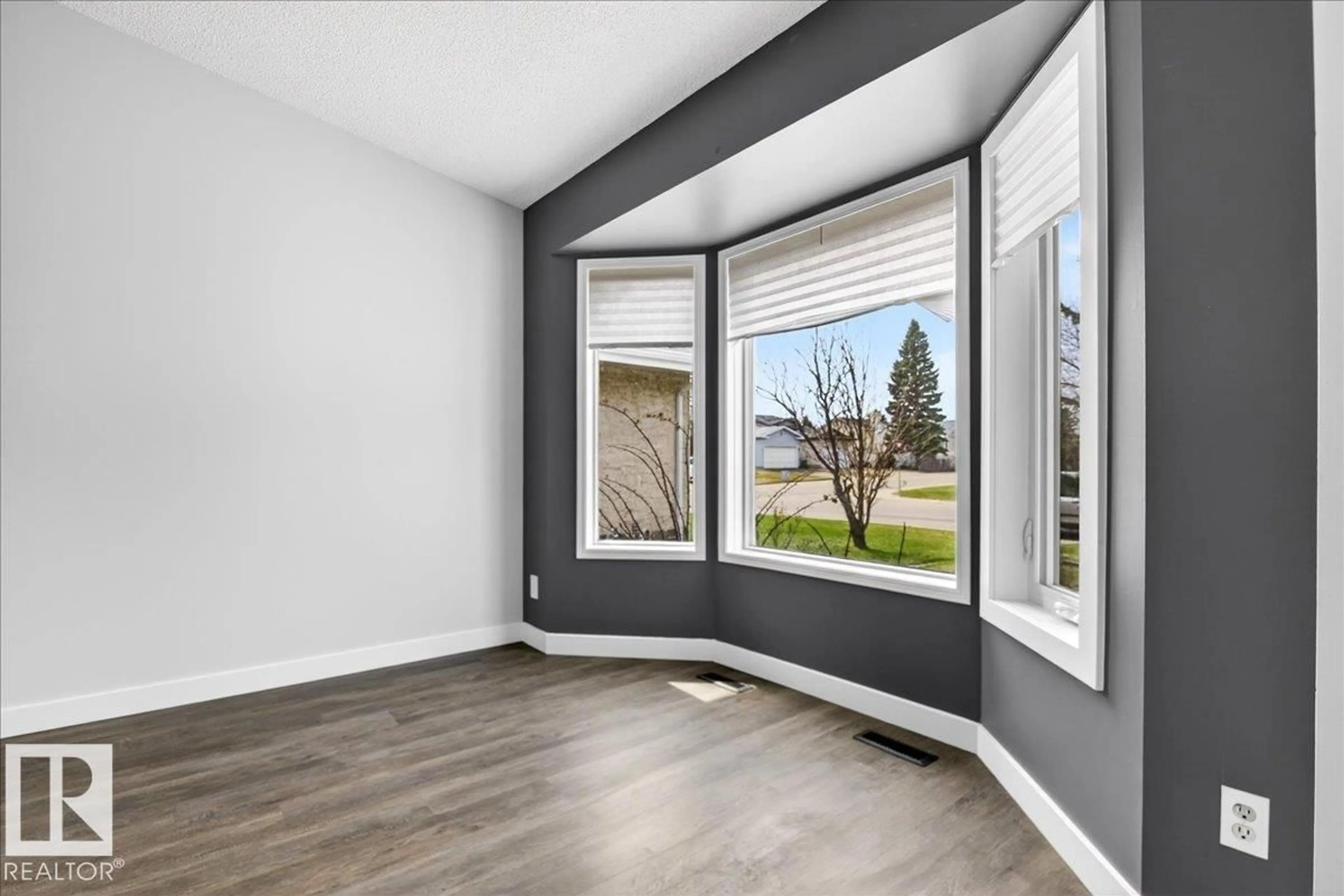 Unknown for NW - 7307 190 ST, Edmonton Alberta T5T5G9