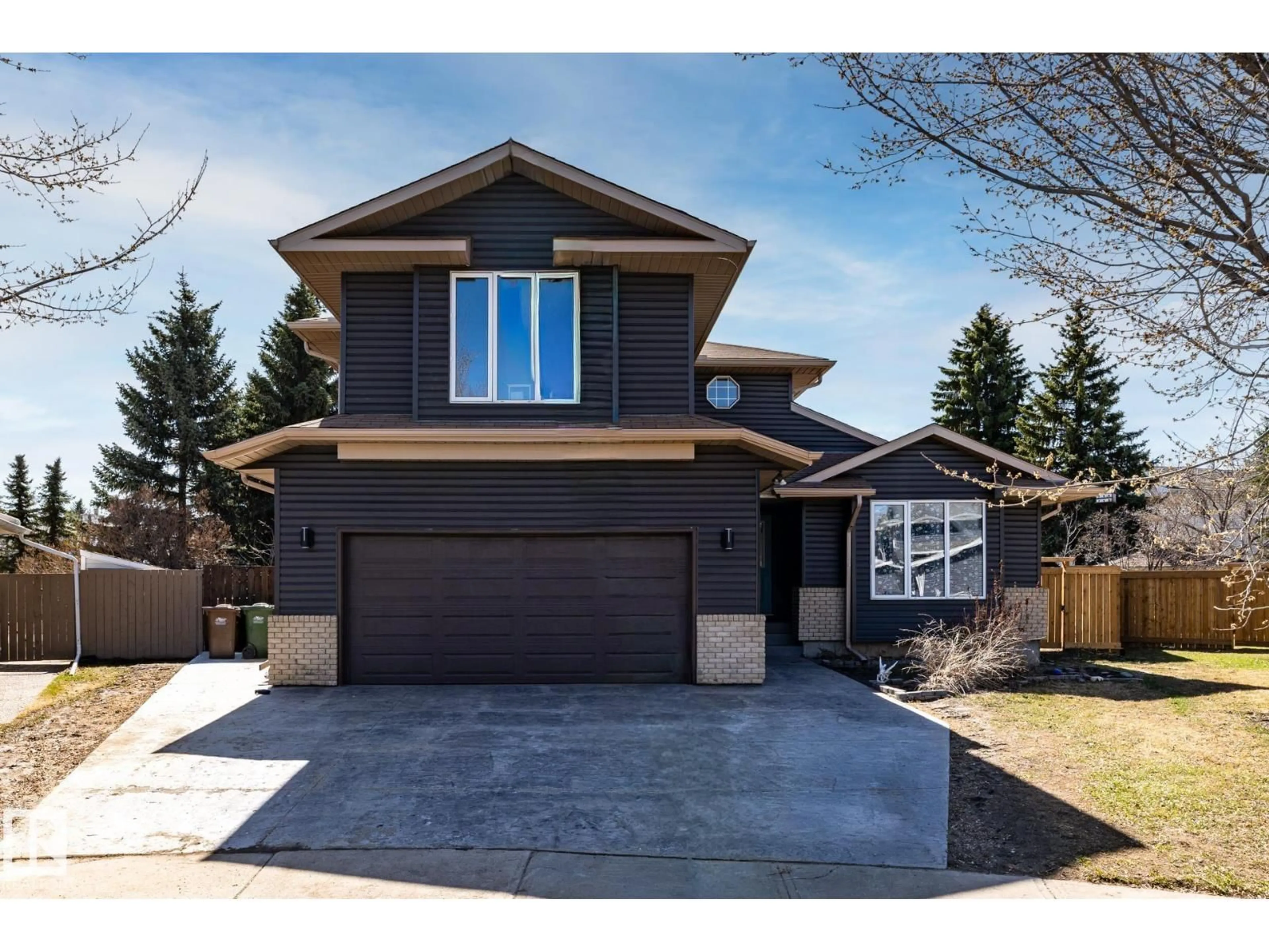 Home with brick exterior material, street for 7 DOOLAN PL, St. Albert Alberta T8N5P7