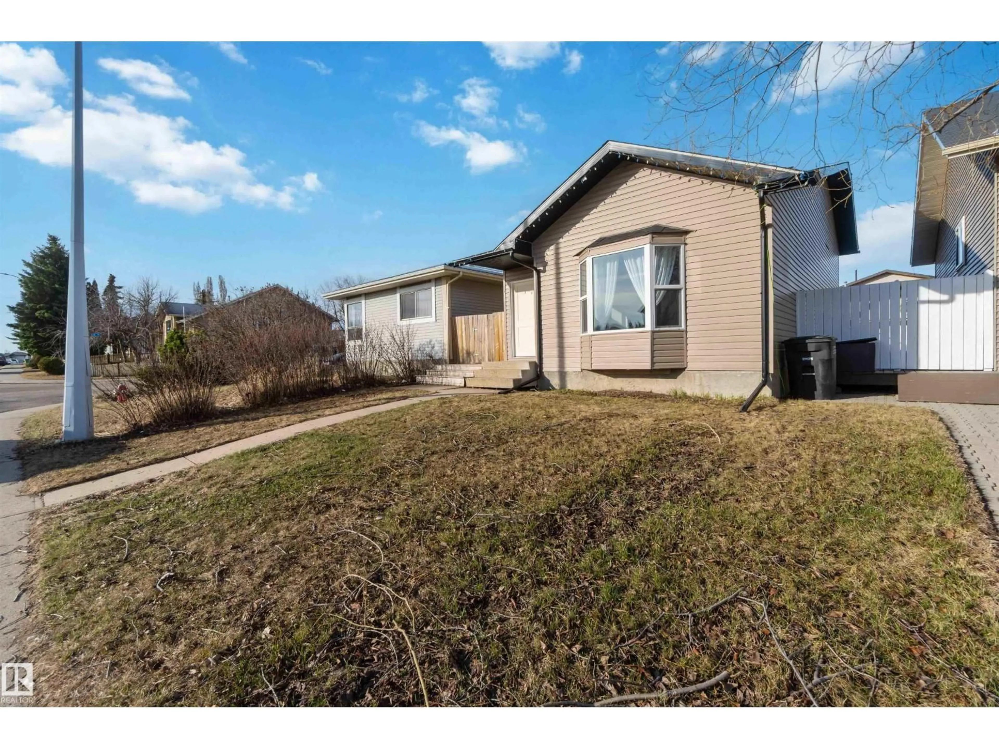 Unknown for 4132 51 ST, Gibbons Alberta T0A1N0