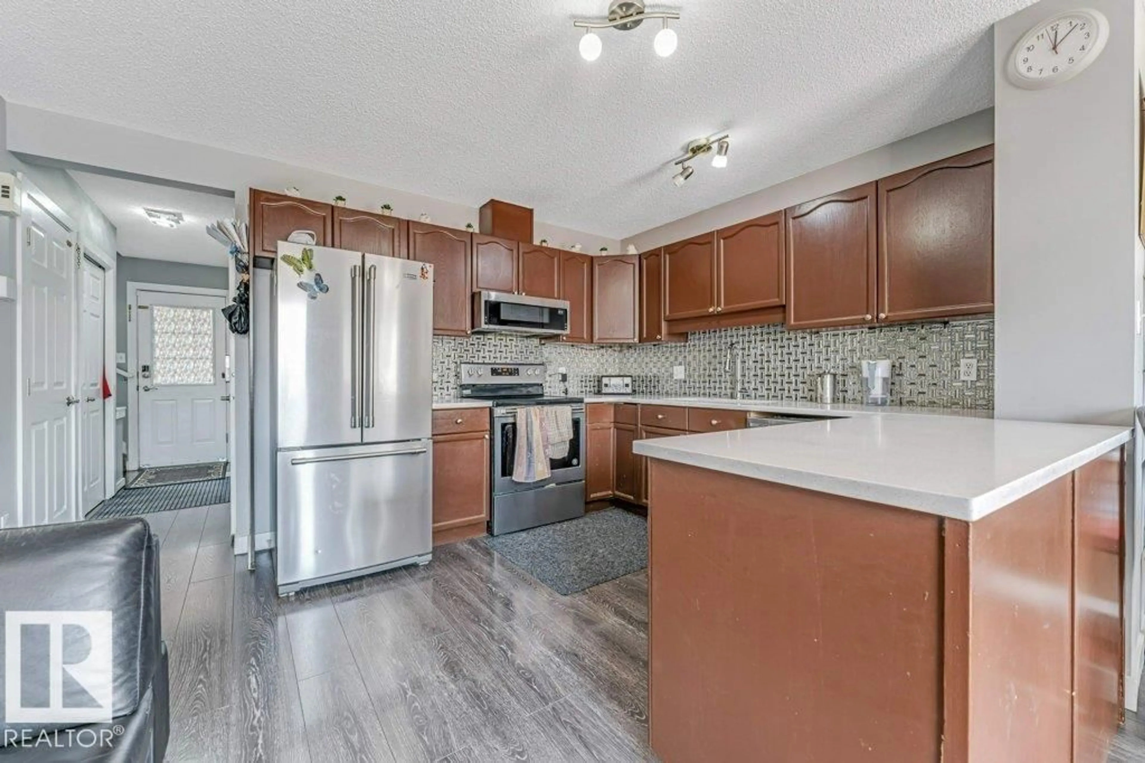 Open concept kitchen, unknown for 2317 27 AV, Edmonton Alberta T6T0A5