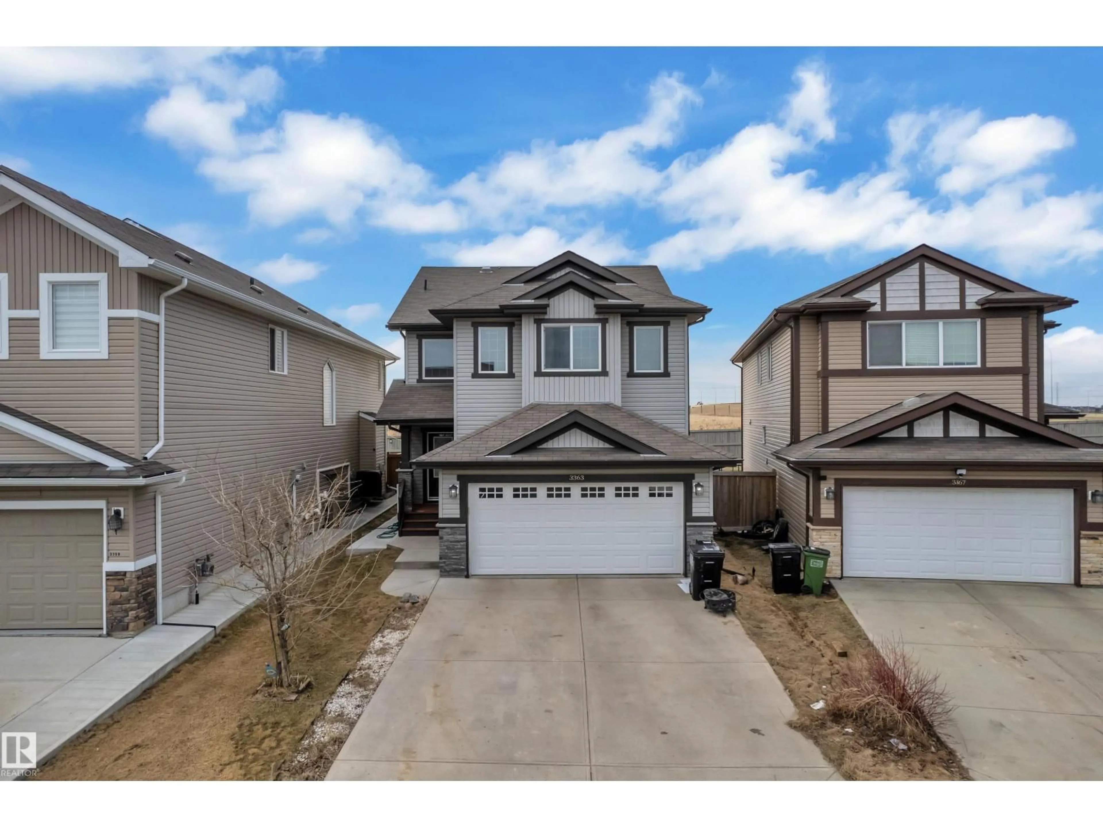 A pic from outside/outdoor area/front of a property/back of a property/a pic from drone, street for 3363 13 AV, Edmonton Alberta T6T0Z4
