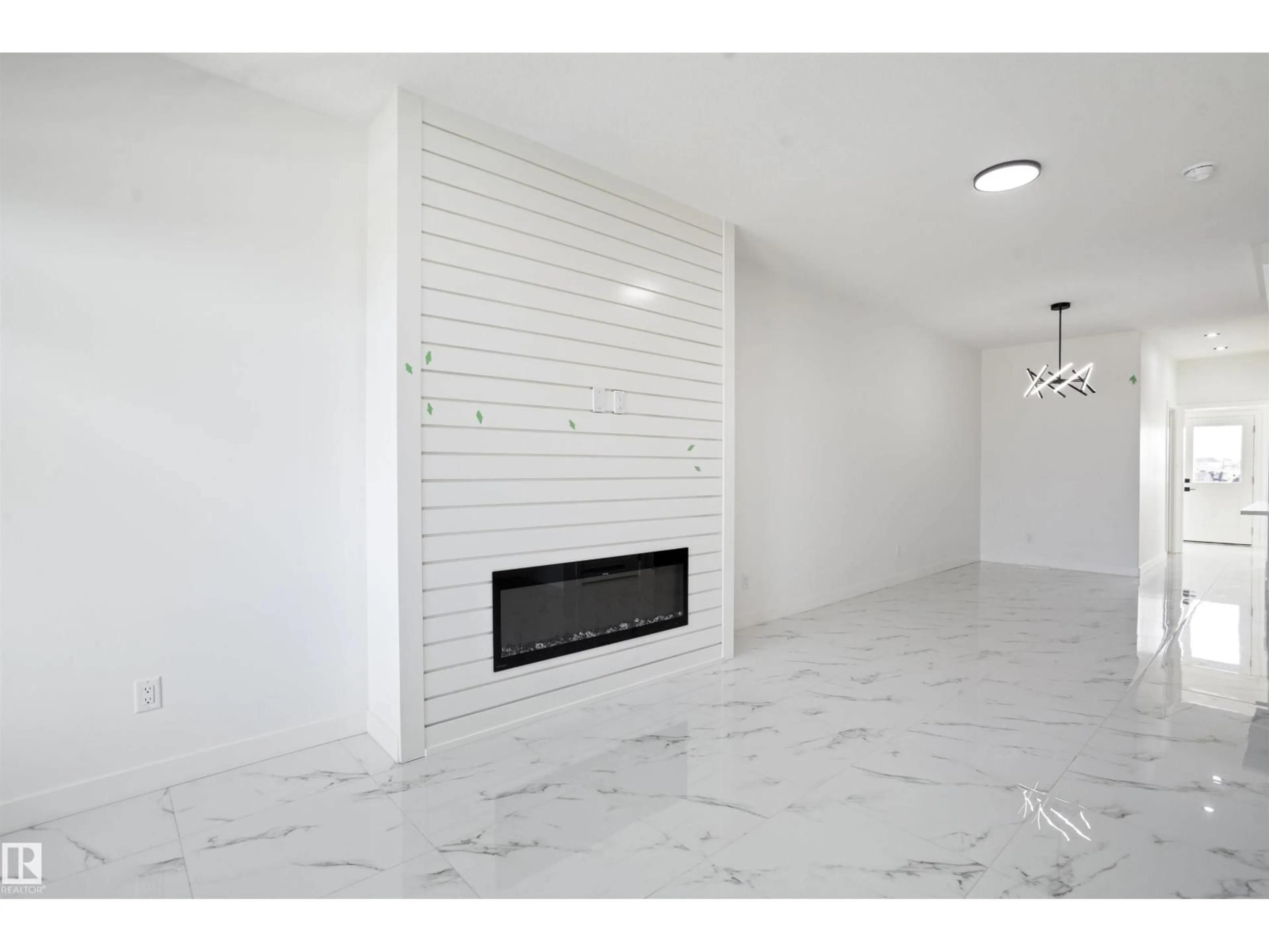 Unknown for 619 30 ST, Edmonton Alberta T6X3M3