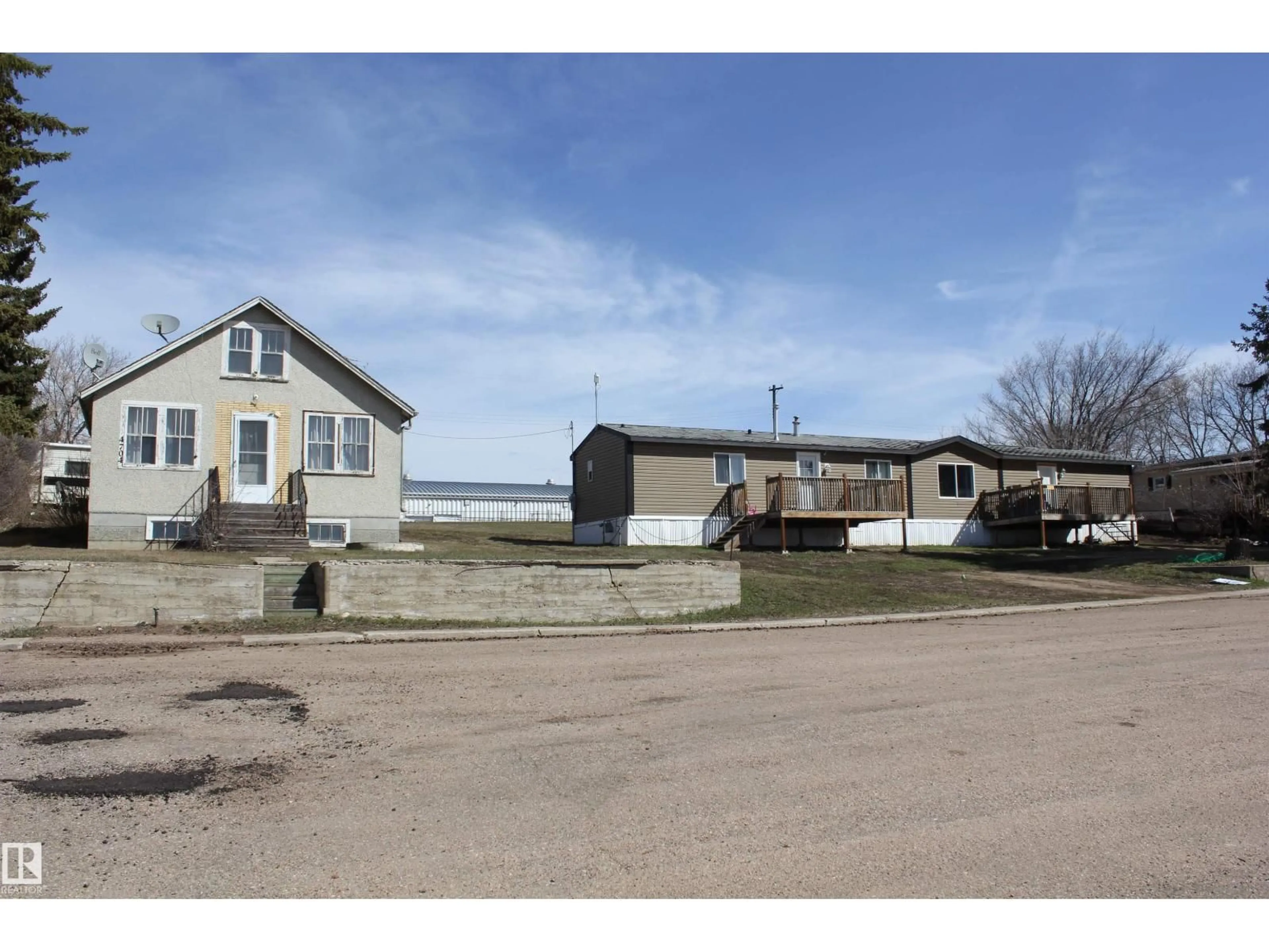 Unknown for 4610 51 AV, Myrnam Alberta T0K3K0