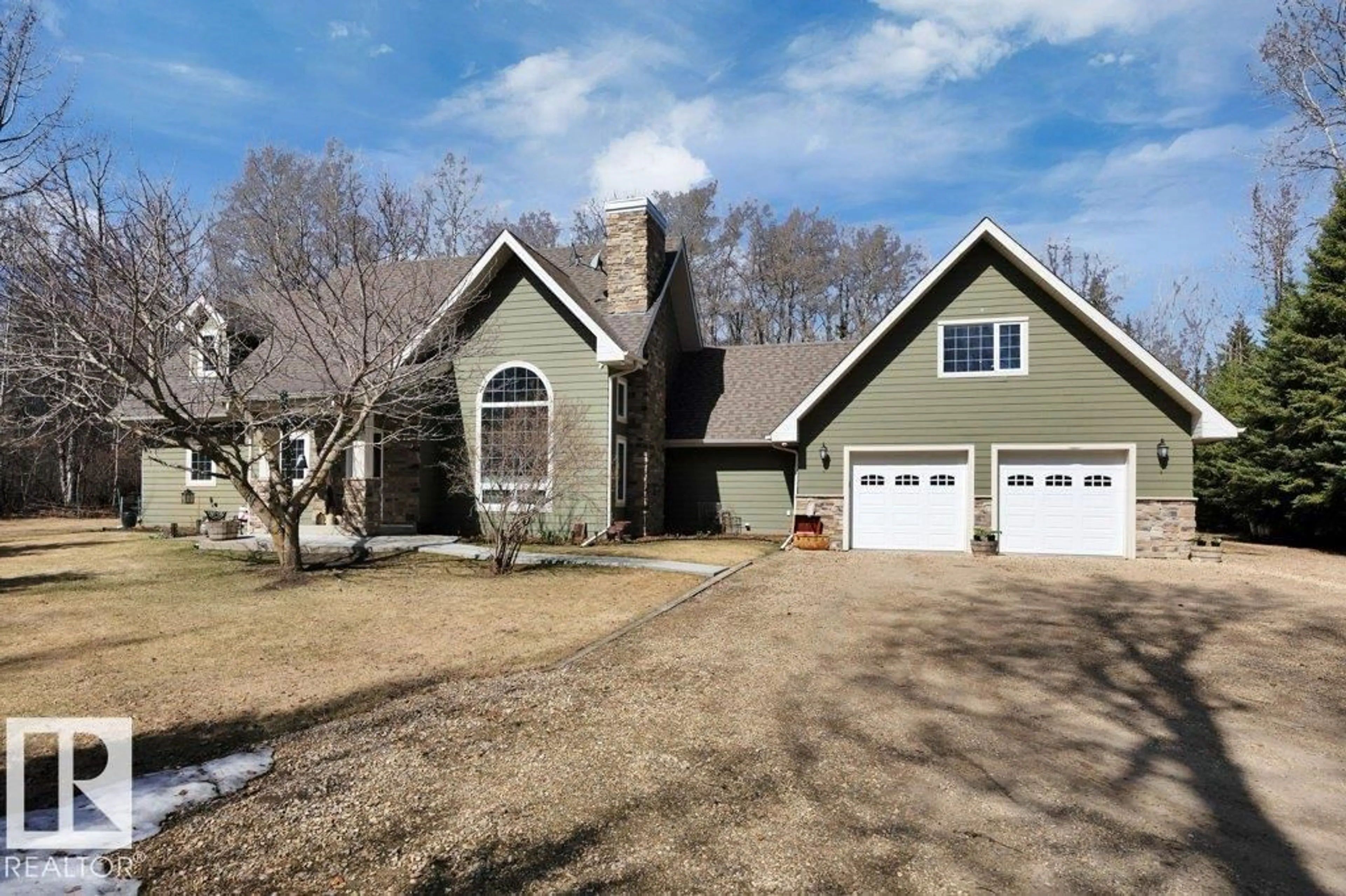 Home with vinyl exterior material, street for 115 CRYSTAL SPRINGS DR, Rural Wetaskiwin County Alberta T0C2V0