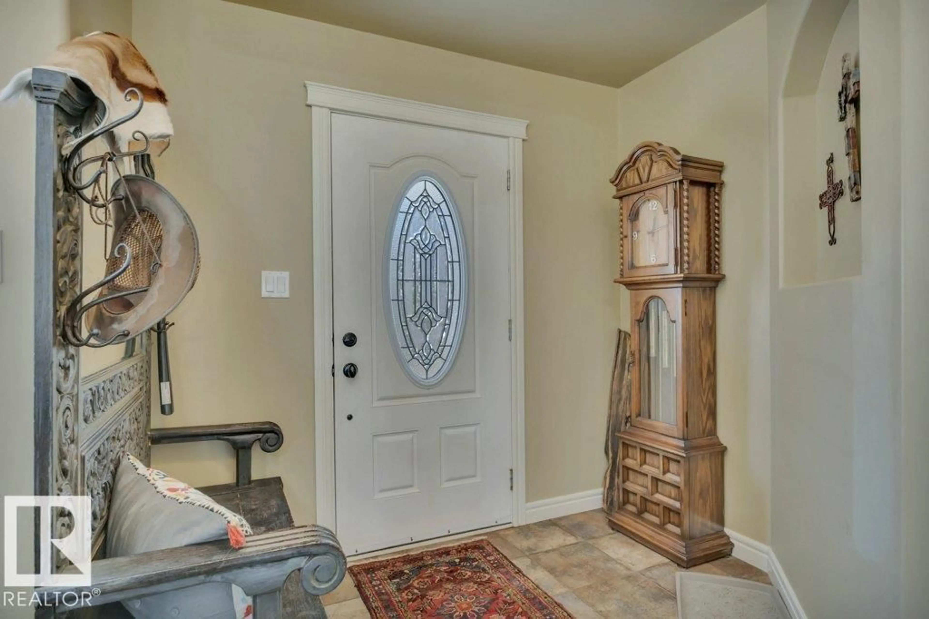 Indoor entryway for 115 CRYSTAL SPRINGS DR, Rural Wetaskiwin County Alberta T0C2V0
