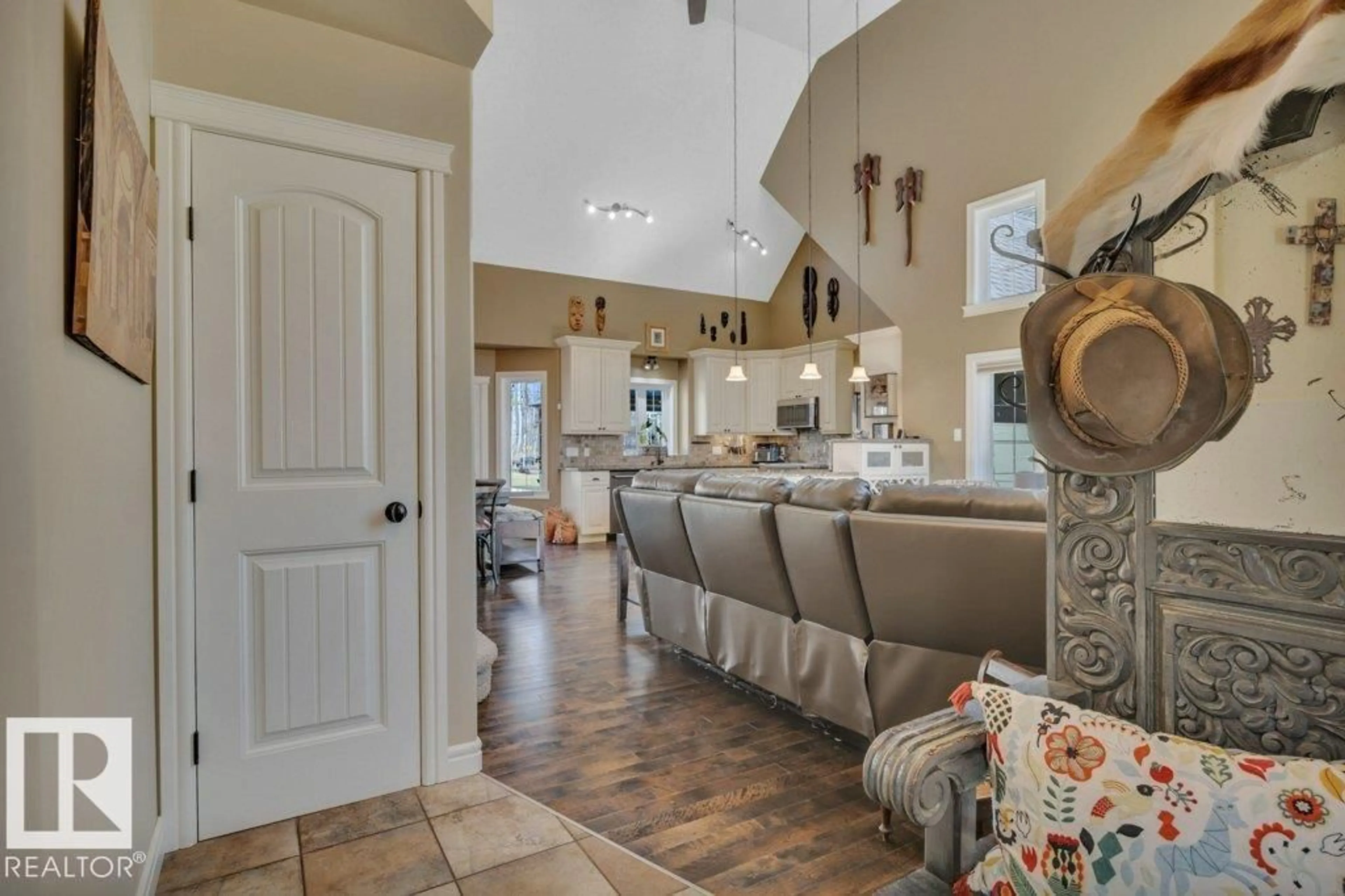 Open concept kitchen, ceramic/tile floor for 115 CRYSTAL SPRINGS DR, Rural Wetaskiwin County Alberta T0C2V0
