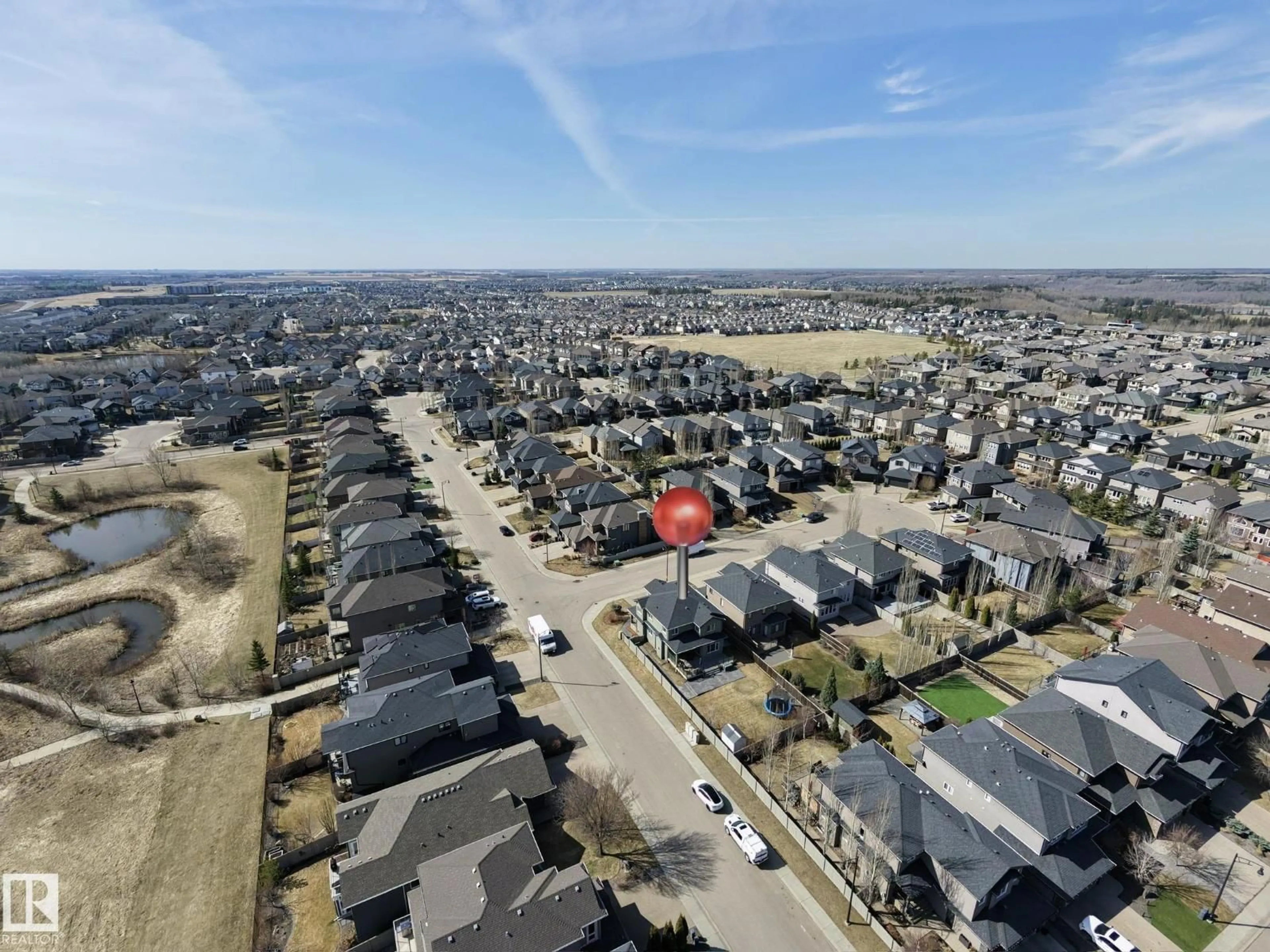 A pic from outside/outdoor area/front of a property/back of a property/a pic from drone, street for SW - 2804 WATCHER CO, Edmonton Alberta T6W0X7