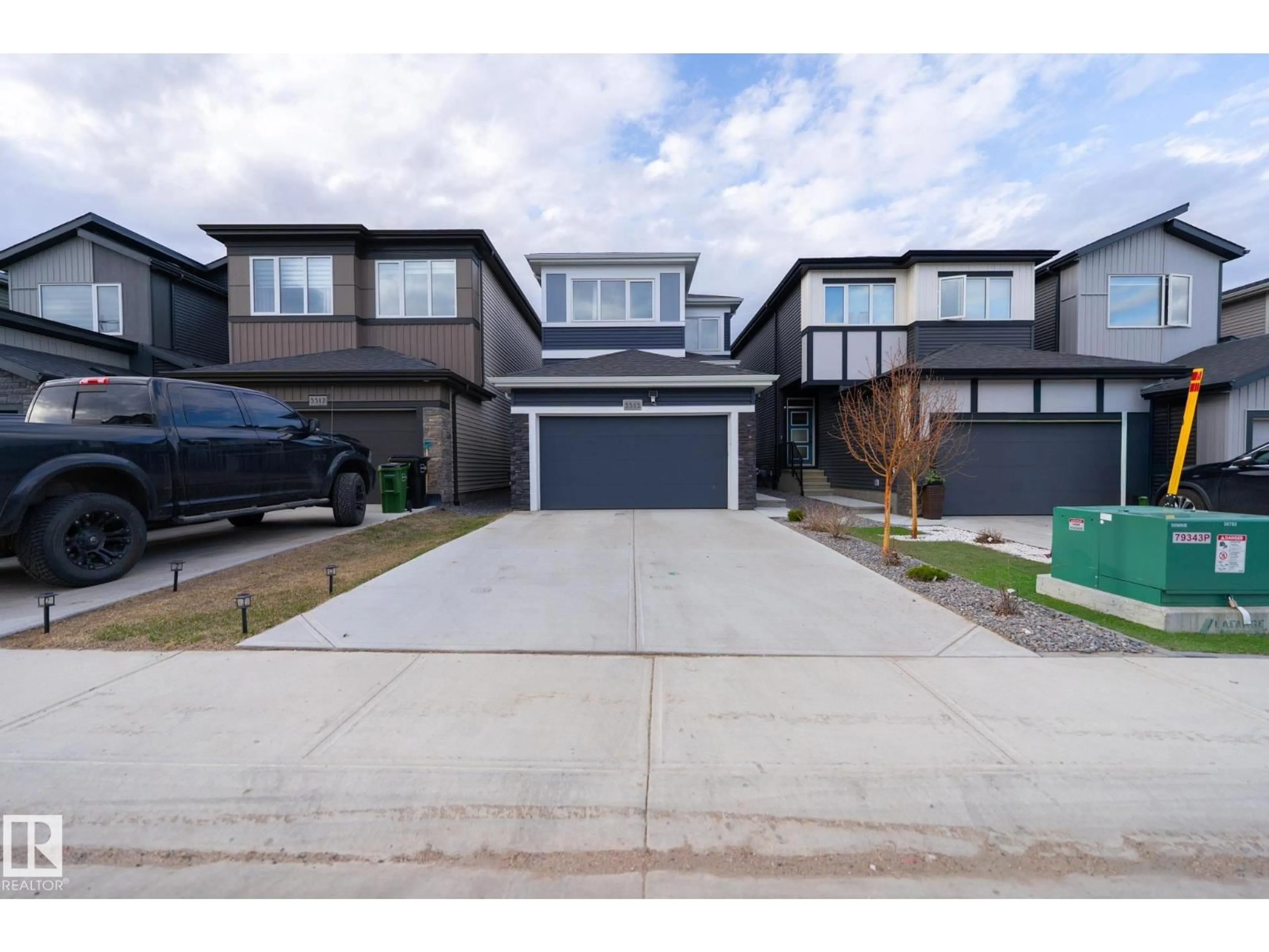 Unknown for 3315 KULAY WY, Edmonton Alberta T6W5E7