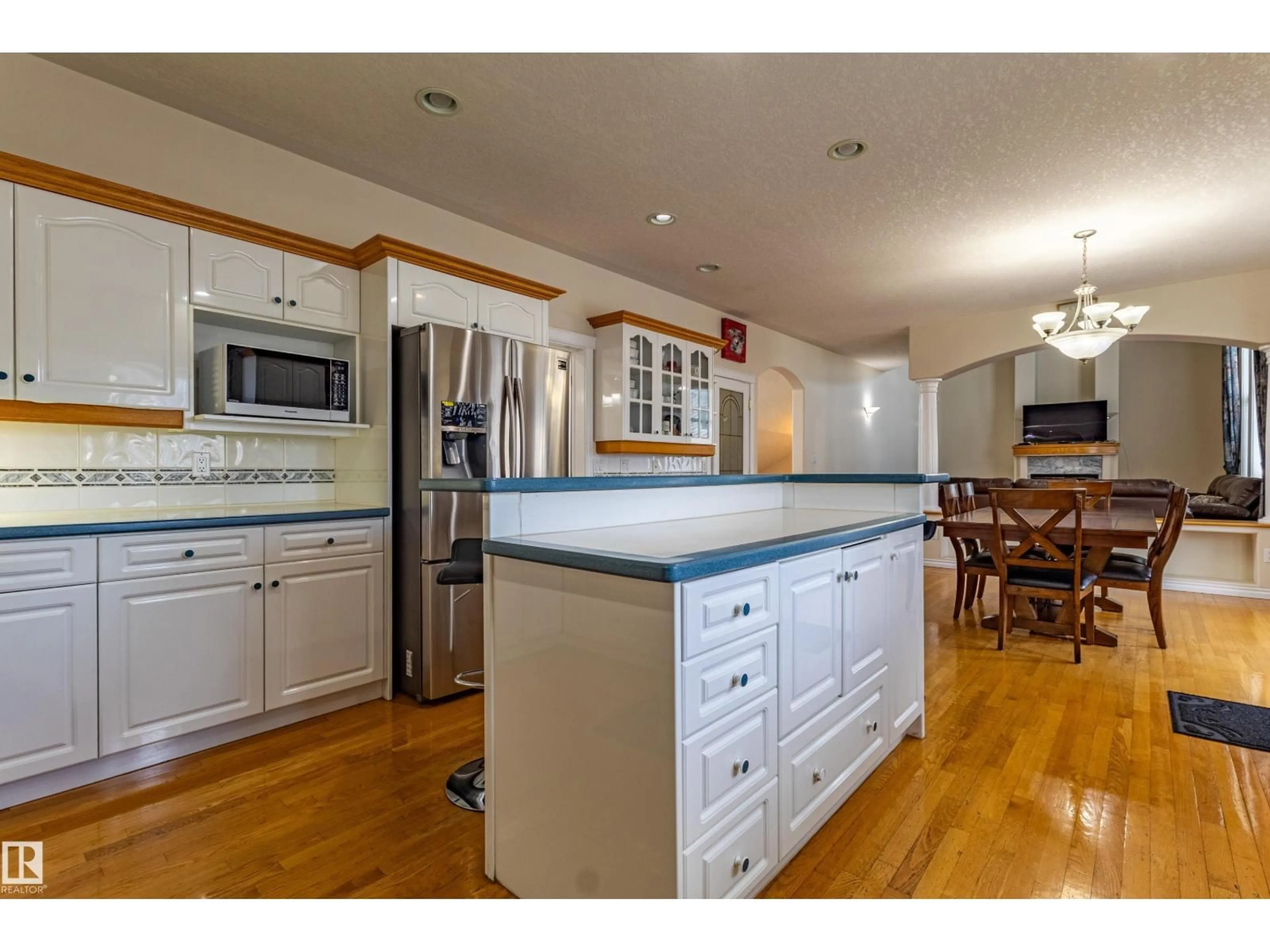 Open concept kitchen, unknown for 195 KULAWY DR, Edmonton Alberta T6C7E4