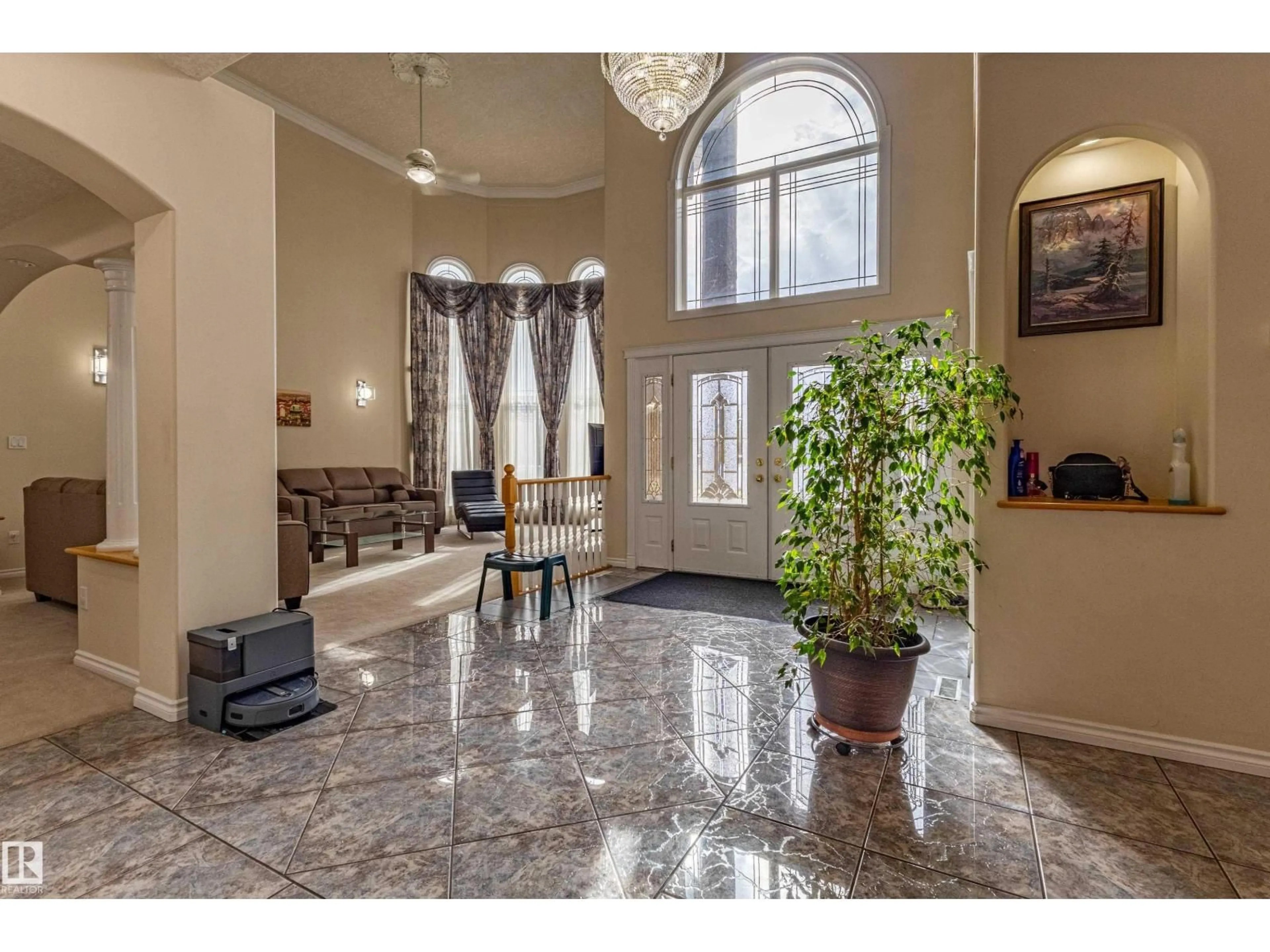 Indoor foyer for 195 KULAWY DR, Edmonton Alberta T6C7E4