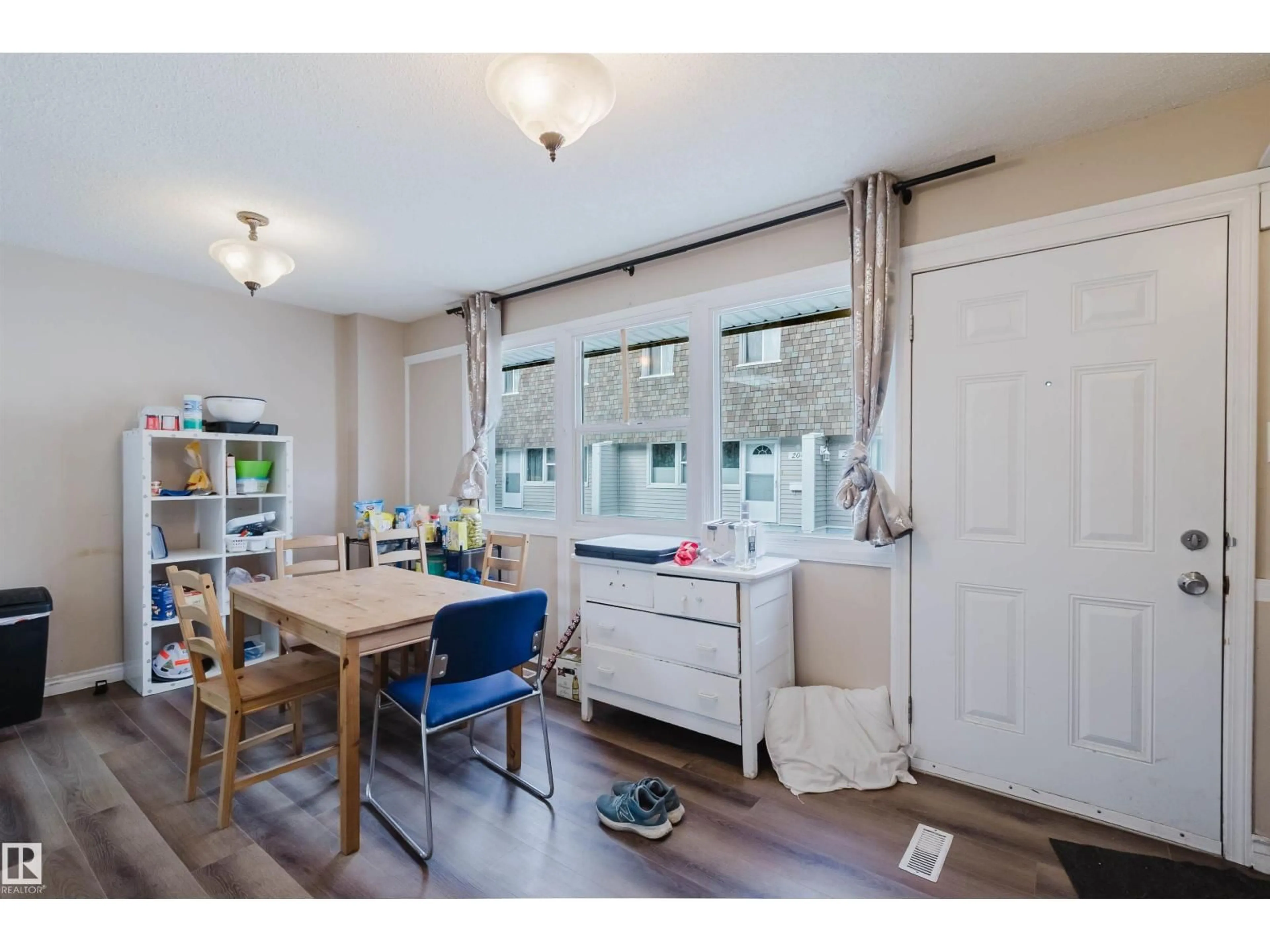 Unknown for 218 VILLAGE ON THE GR NW, Edmonton Alberta T5A1H2