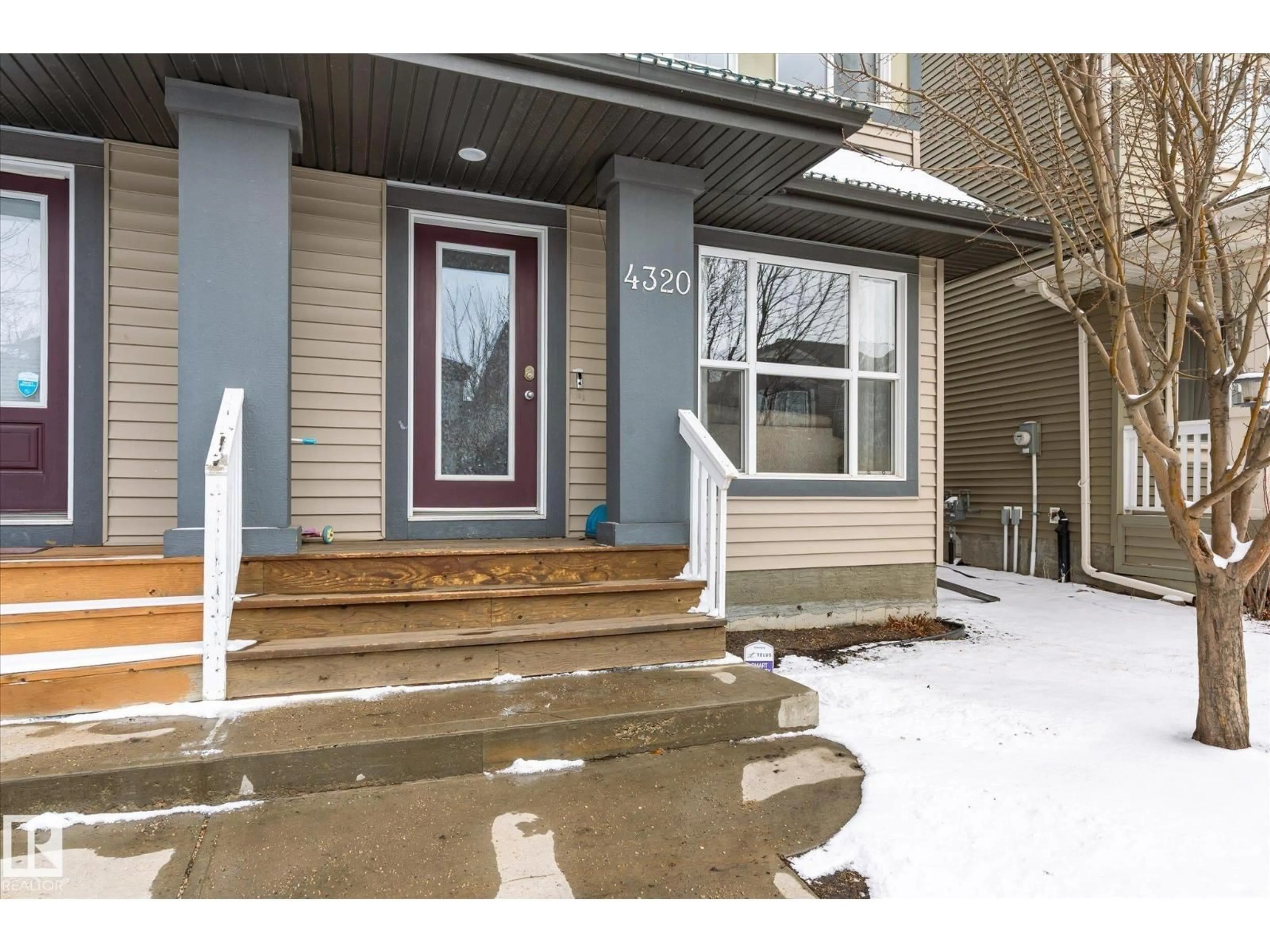 Indoor entryway for LI SW - 4320 PROWSE LINK, Edmonton Alberta T6W1A7
