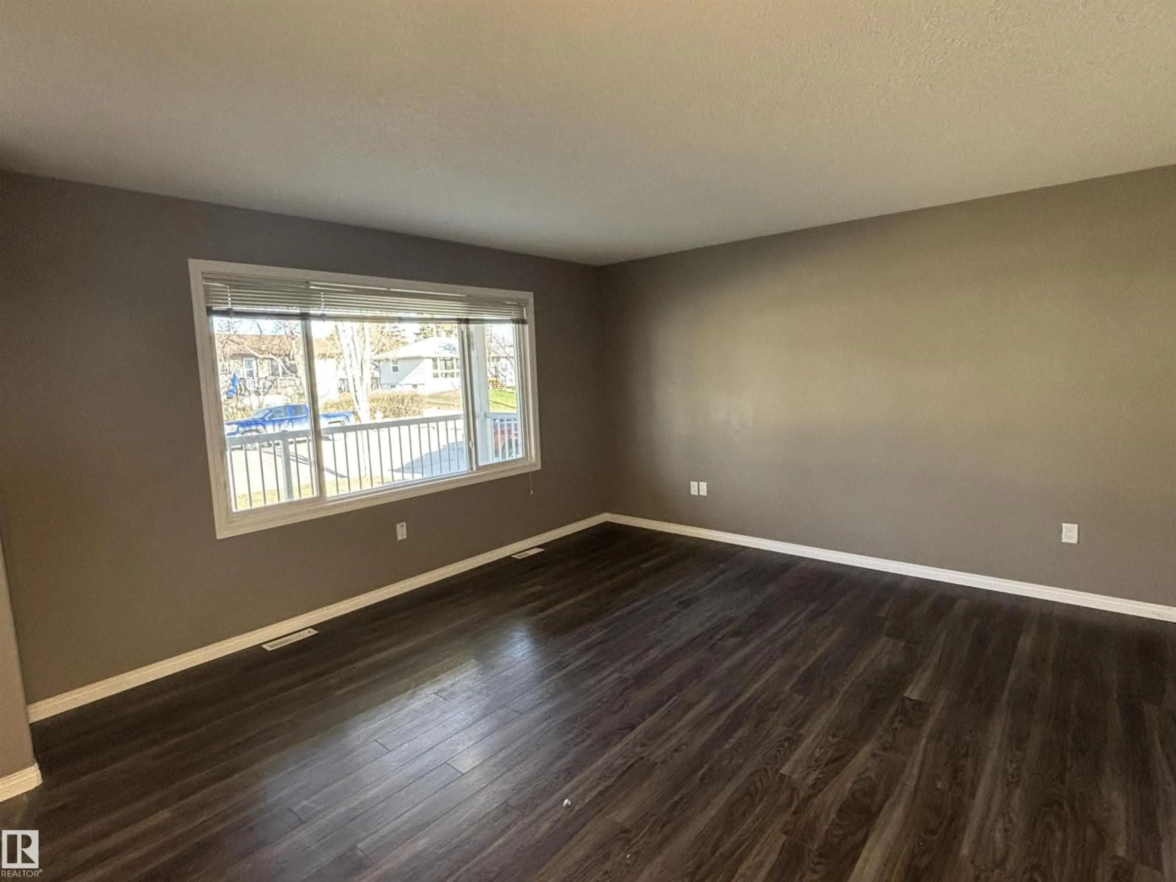 A pic of a room for 5041 45 ST, Drayton Valley Alberta T7A1E1
