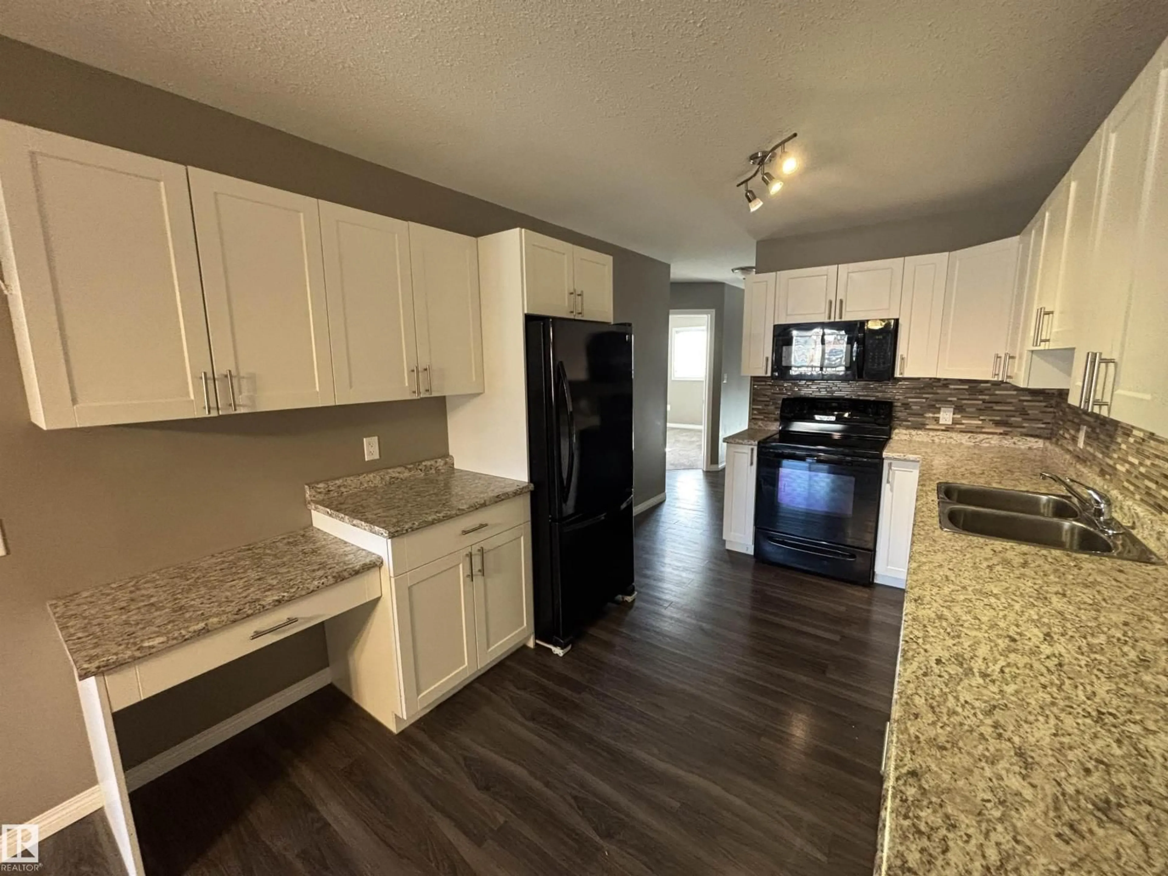 Open concept kitchen, unknown for 5041 45 ST, Drayton Valley Alberta T7A1E1
