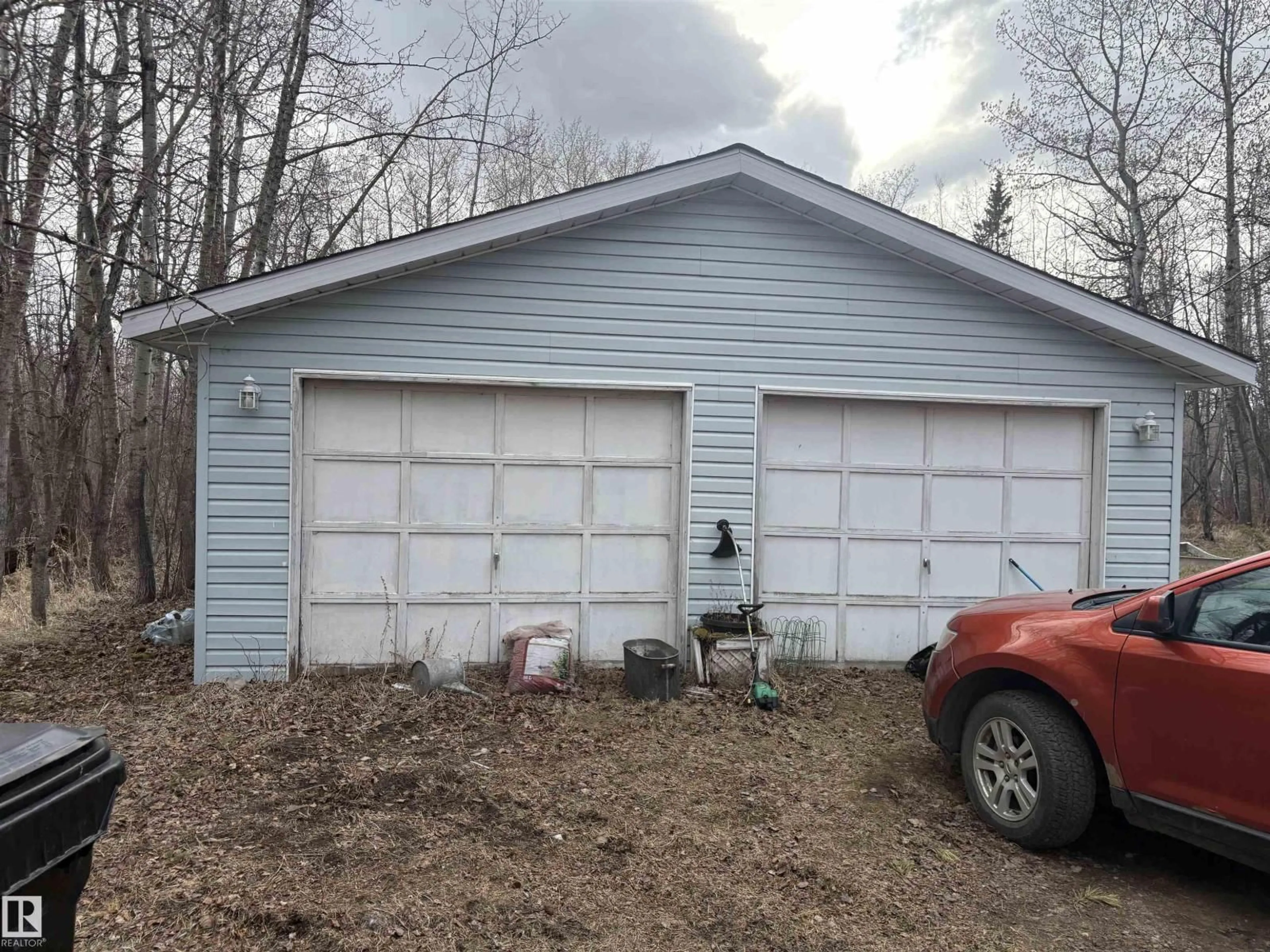 Indoor garage for 22231 514 A, Rural Strathcona County Alberta T8C1H4