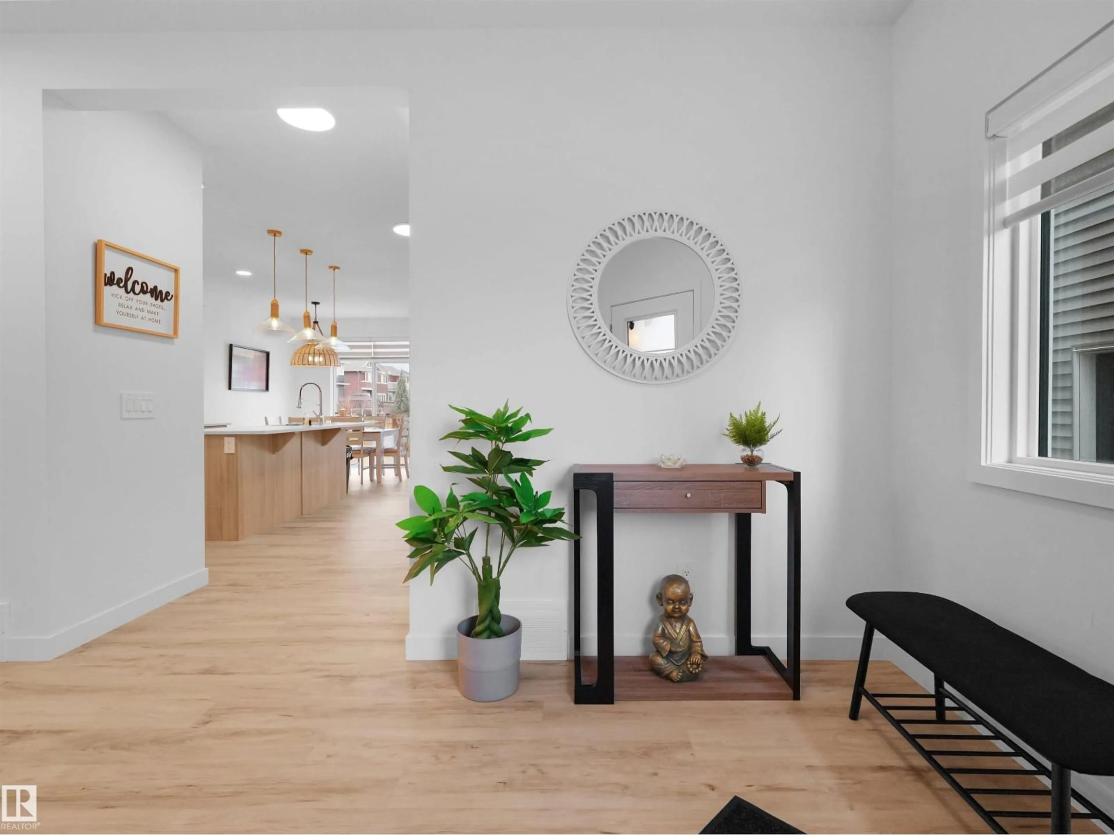 Indoor entryway for SW - 16252 19 AV, Edmonton Alberta T6W5C6