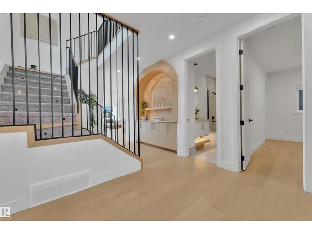 8922 MAYDAY WY, Edmonton 3