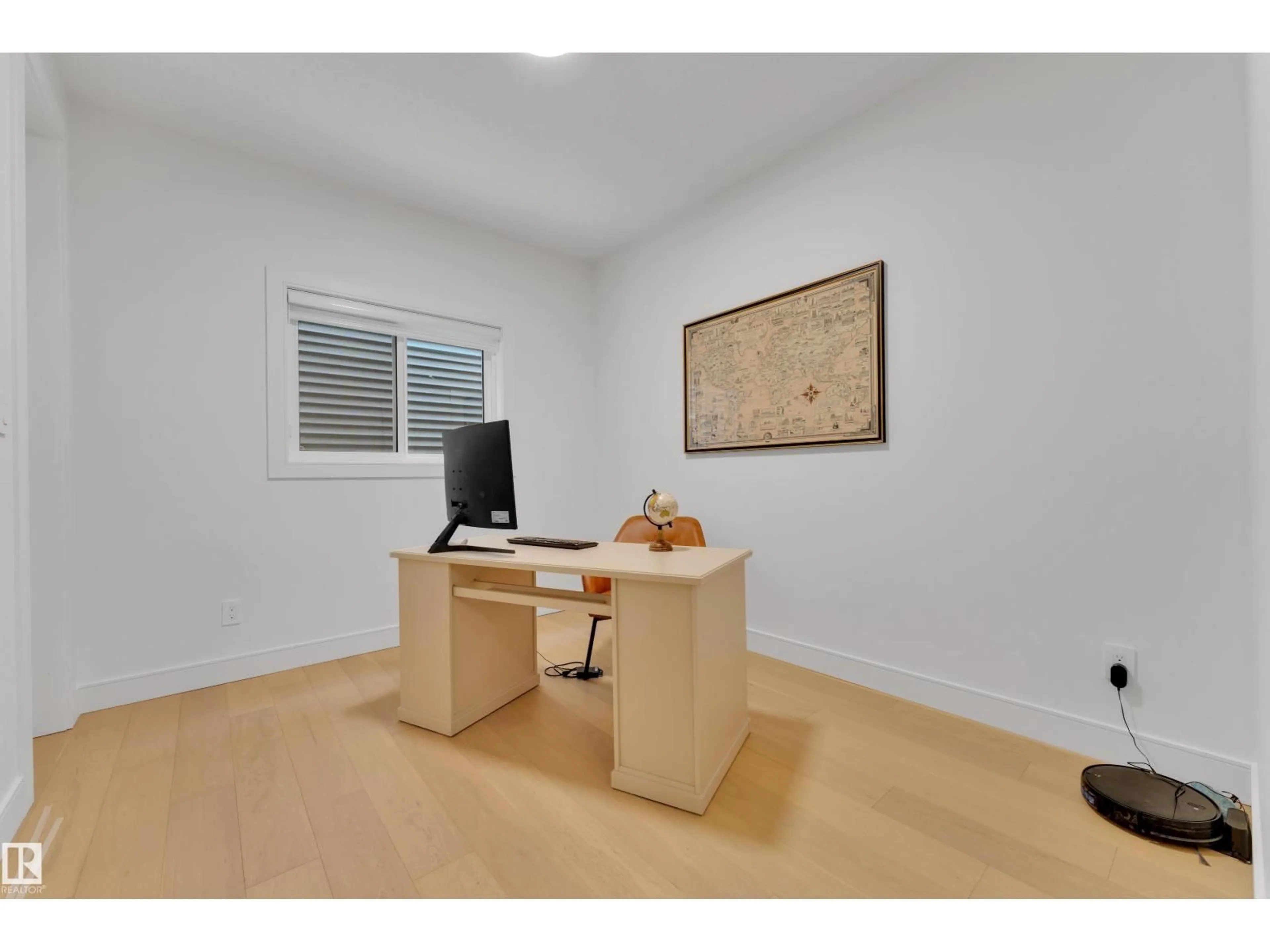 A pic of a room for 8922 MAYDAY WY, Edmonton Alberta T6X3E6