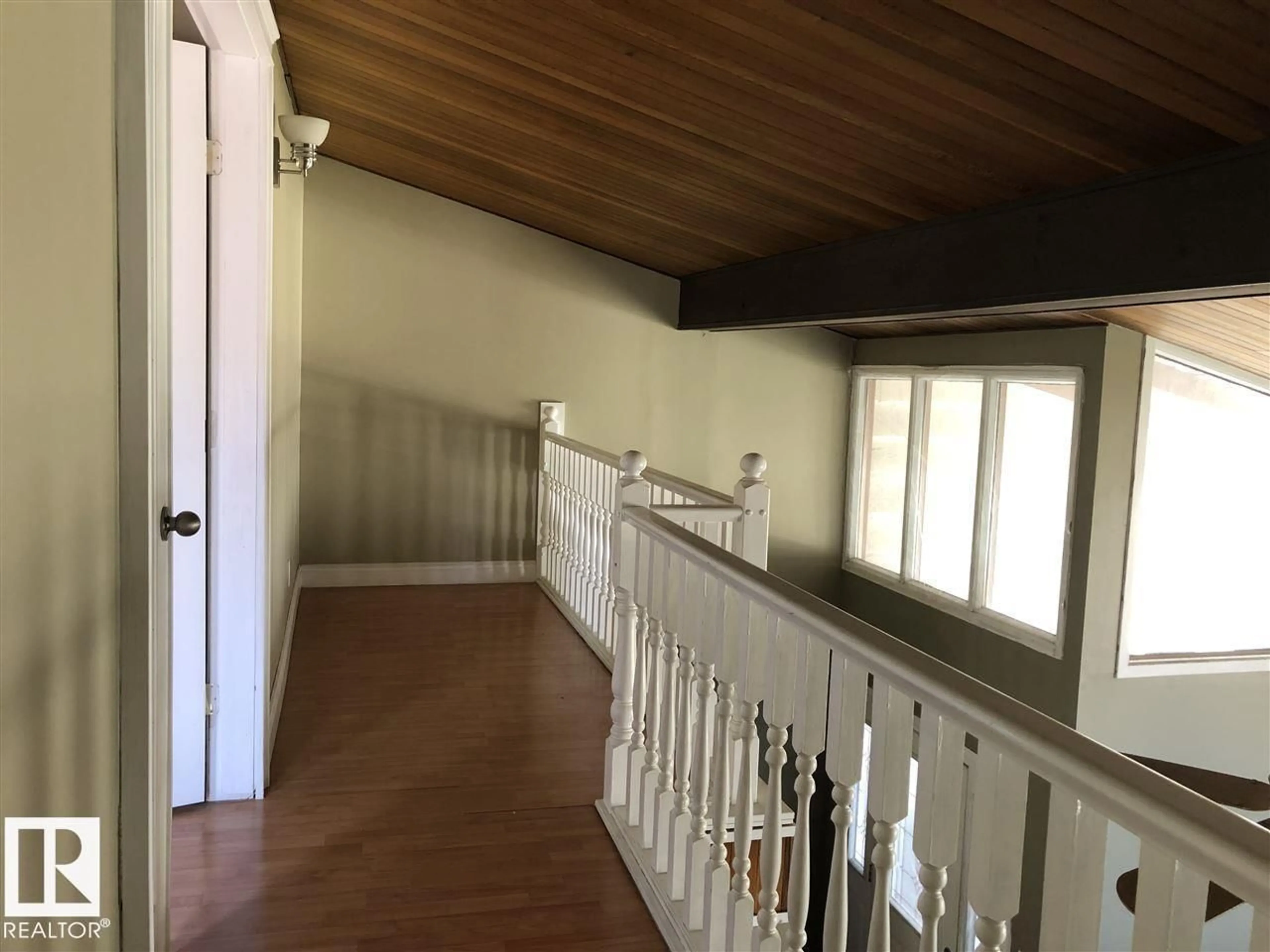 A pic of a room for 11507 141 AV, Edmonton Alberta T5X3Z7