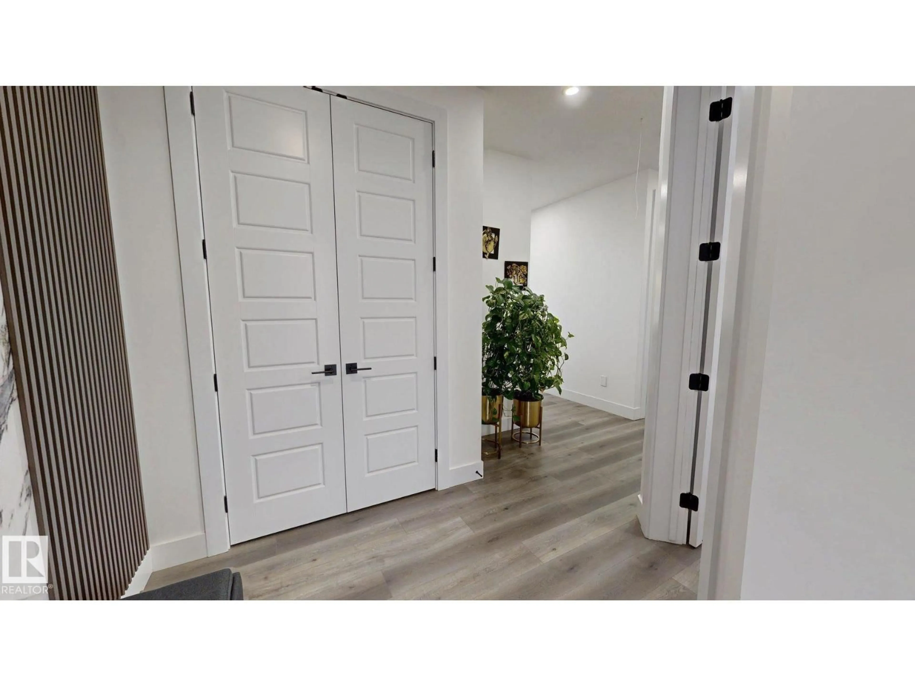 Indoor entryway for NE - 6227 19 ST, Nisku Alberta T4X3C8