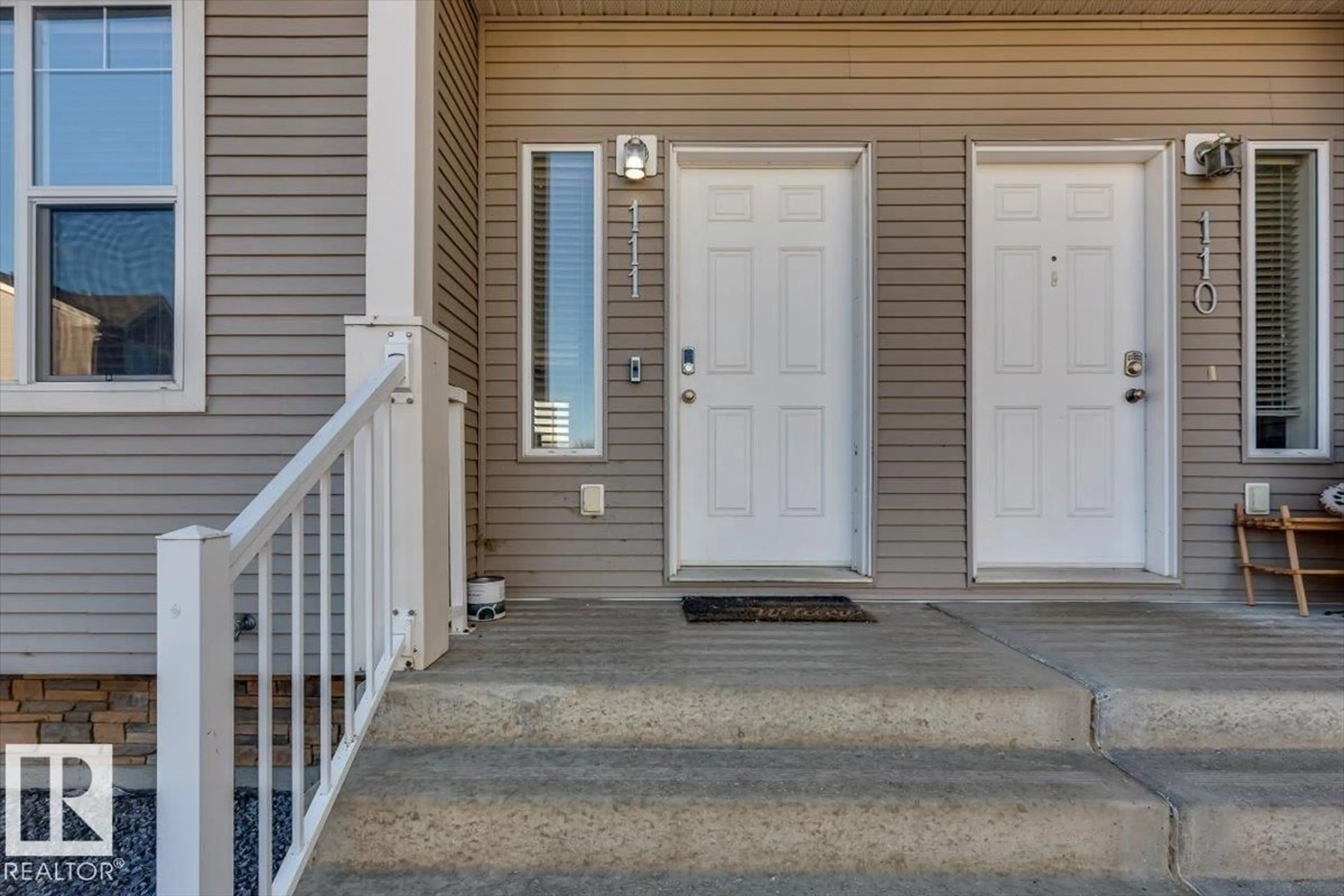 Unknown for 50 - 111 LUCKY PL, Sylvan Lake Alberta T4S0E3