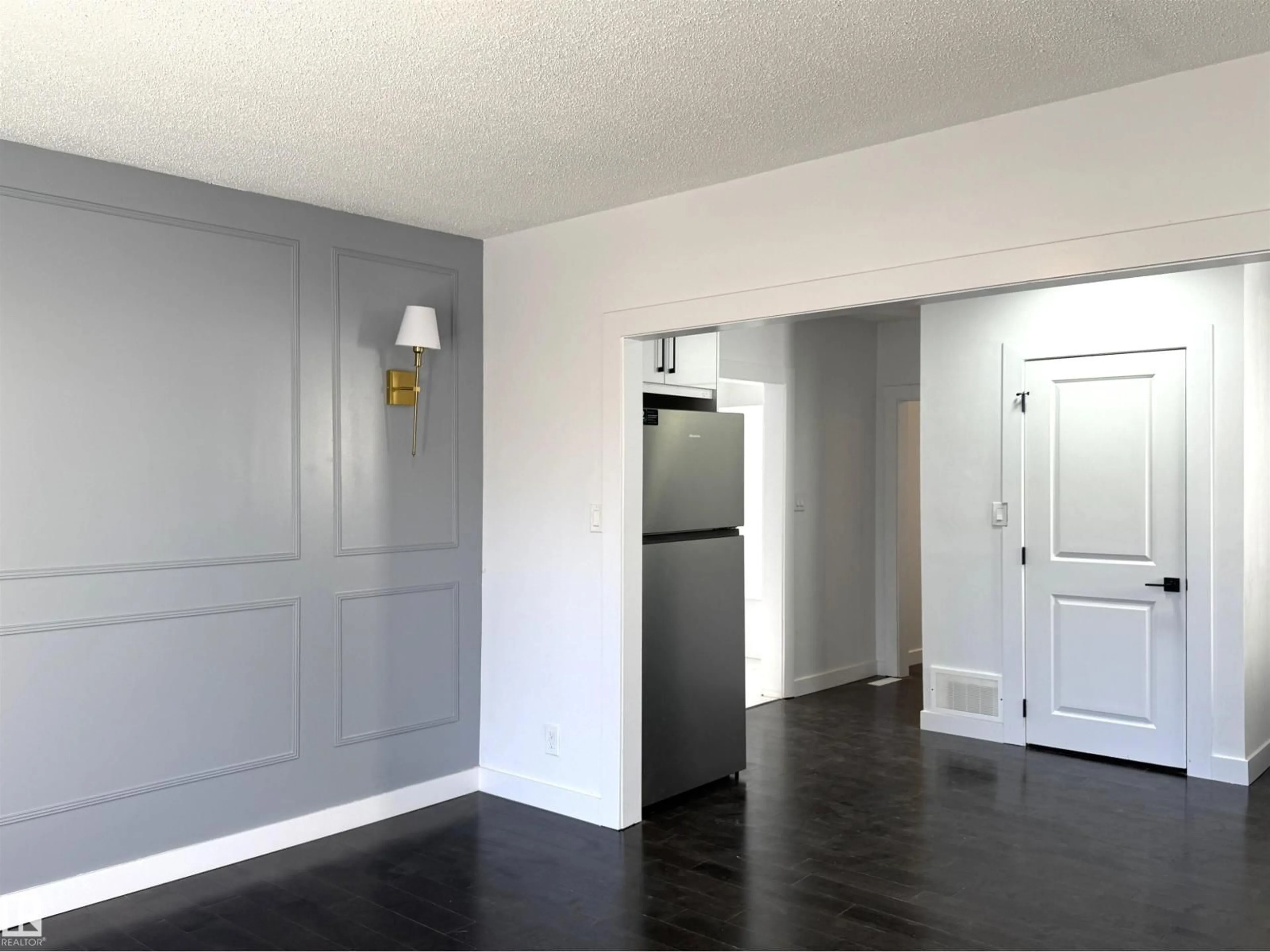 A pic of a room for 12948 116 ST, Edmonton Alberta T5E5H4