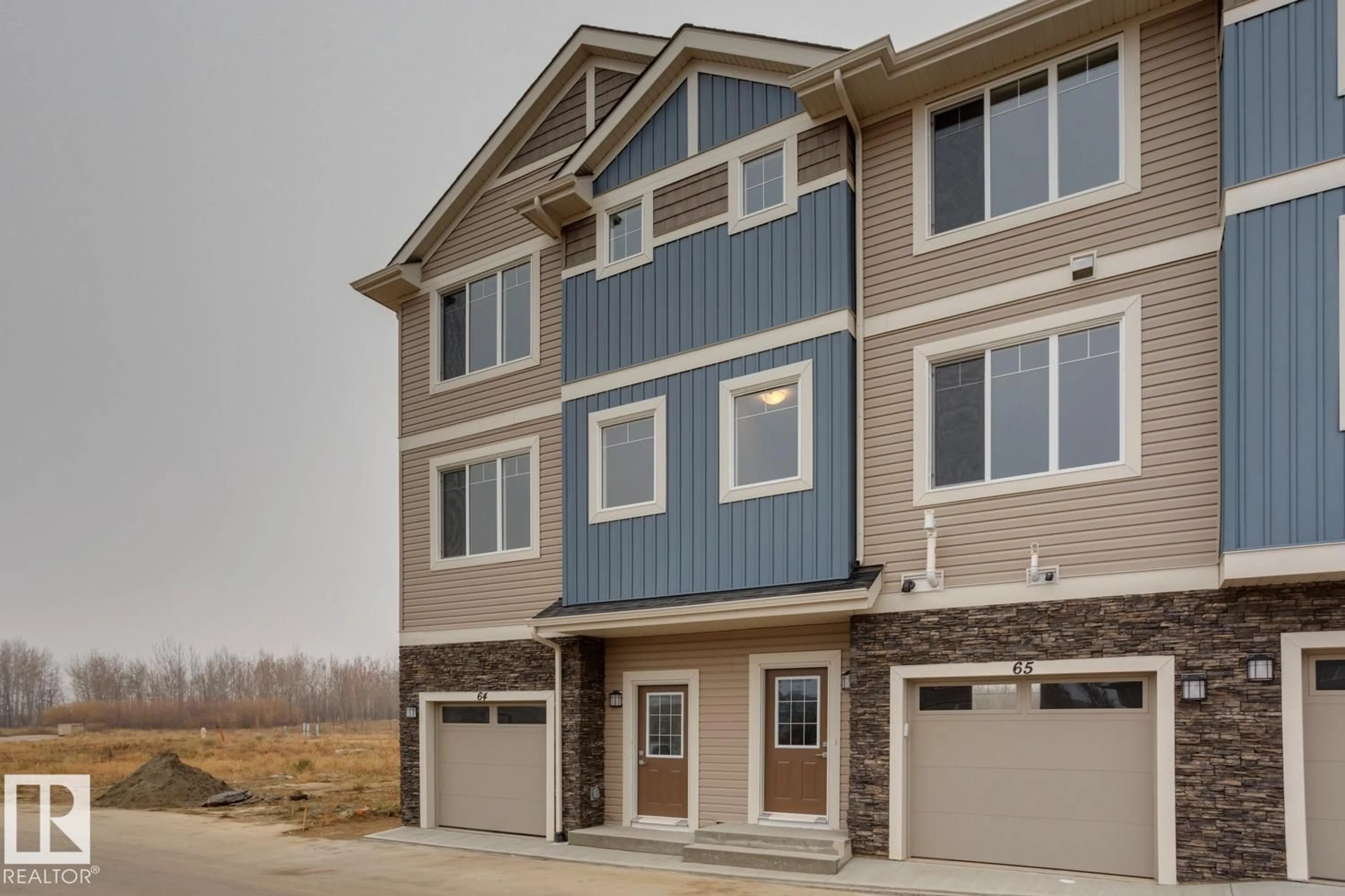 Home with vinyl exterior material, unknown for 80 13139 205 ST NW, Edmonton Alberta T5S0N1