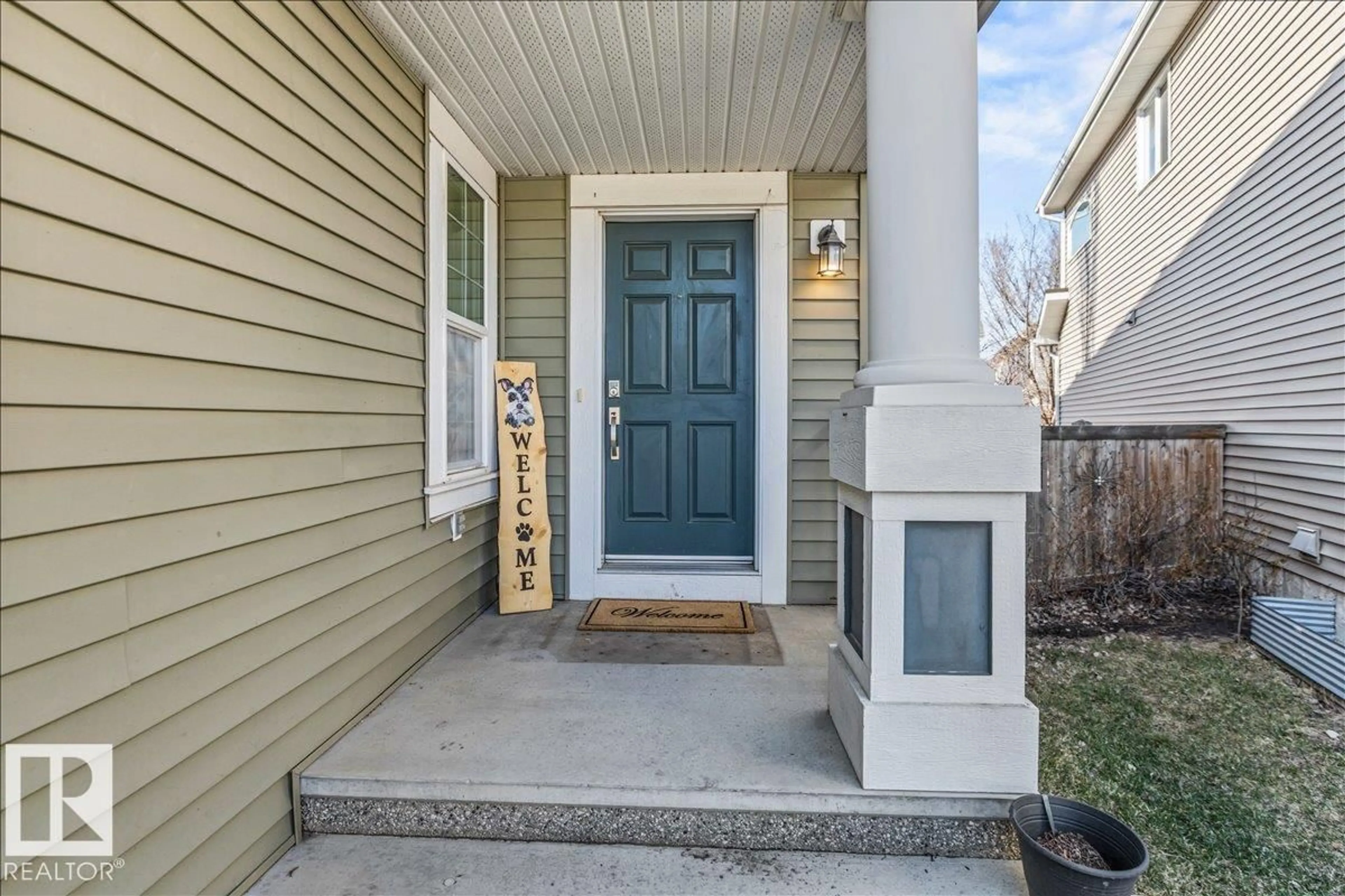 Indoor entryway for SW - 2108 77 ST, Edmonton Alberta T6X0Z3