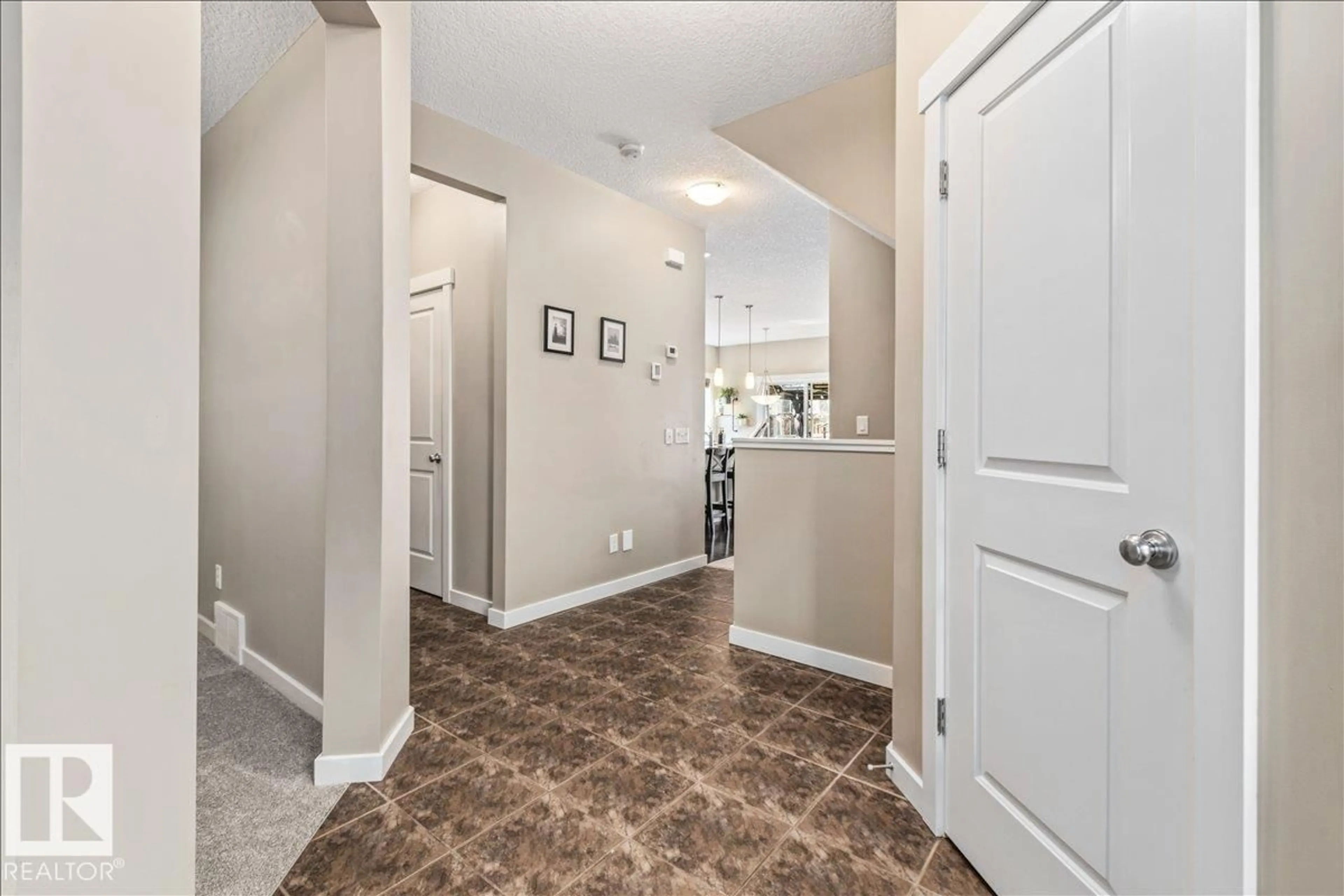 Indoor entryway for SW - 2108 77 ST, Edmonton Alberta T6X0Z3