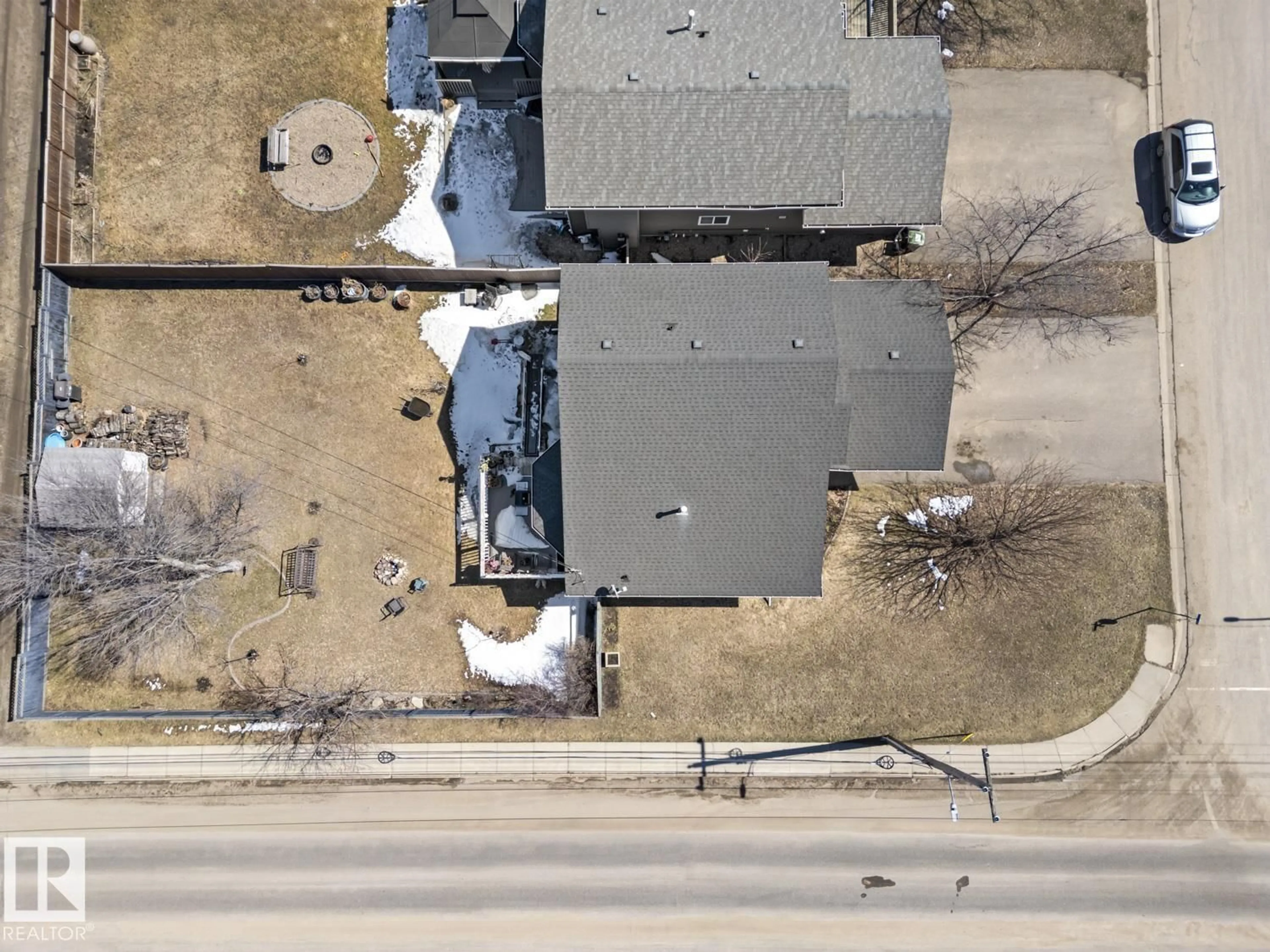 A pic from outside/outdoor area/front of a property/back of a property/a pic from drone, street for 1414 7 AV, Cold Lake Alberta T9M1B4