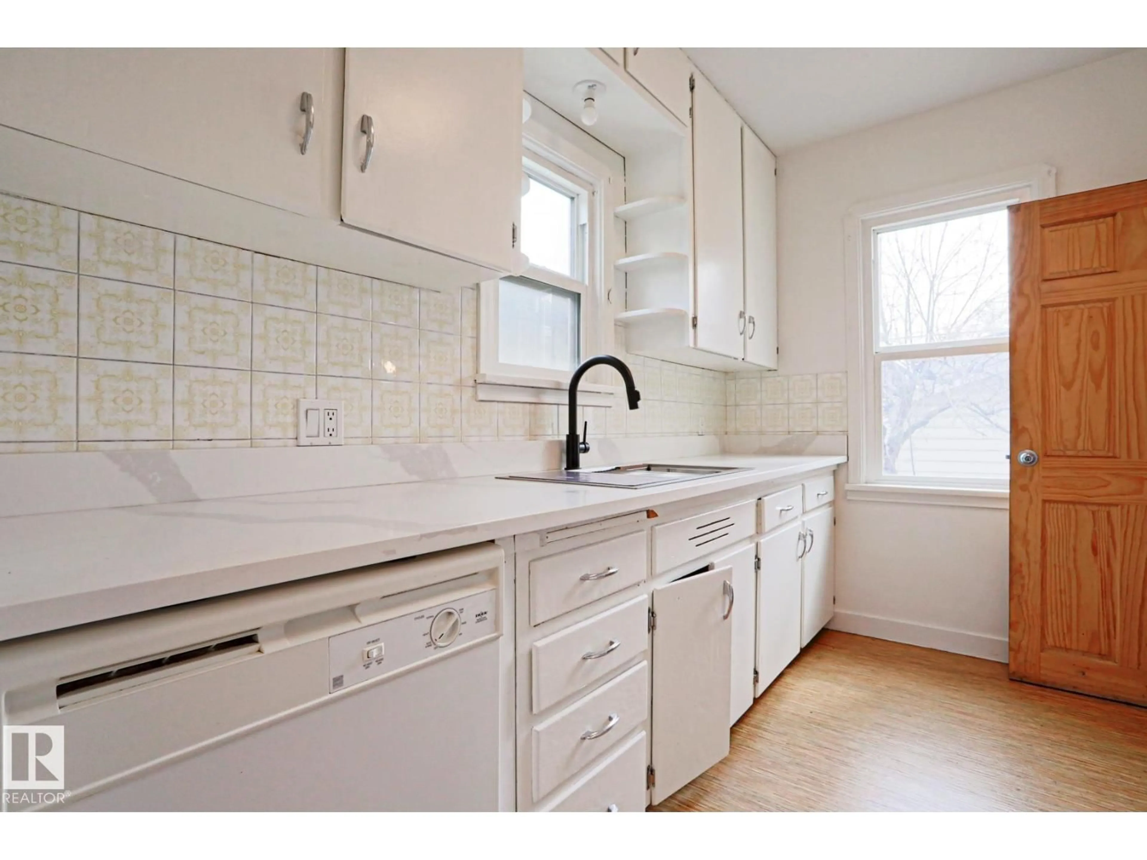 Unknown for NW - 9611 81 AV, Edmonton Alberta T6C0X6