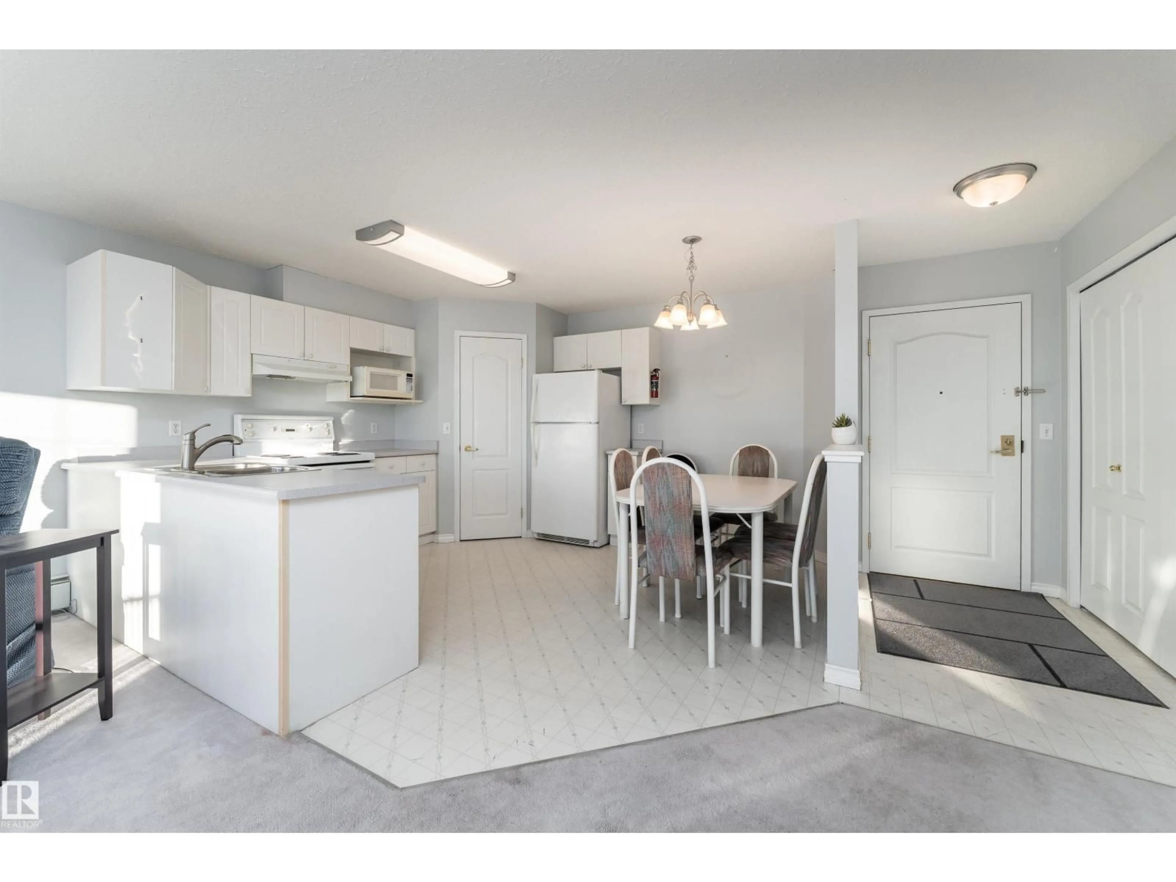 Open concept kitchen, ceramic/tile floor for 454 13441 127 ST NW, Edmonton Alberta T5L5B6