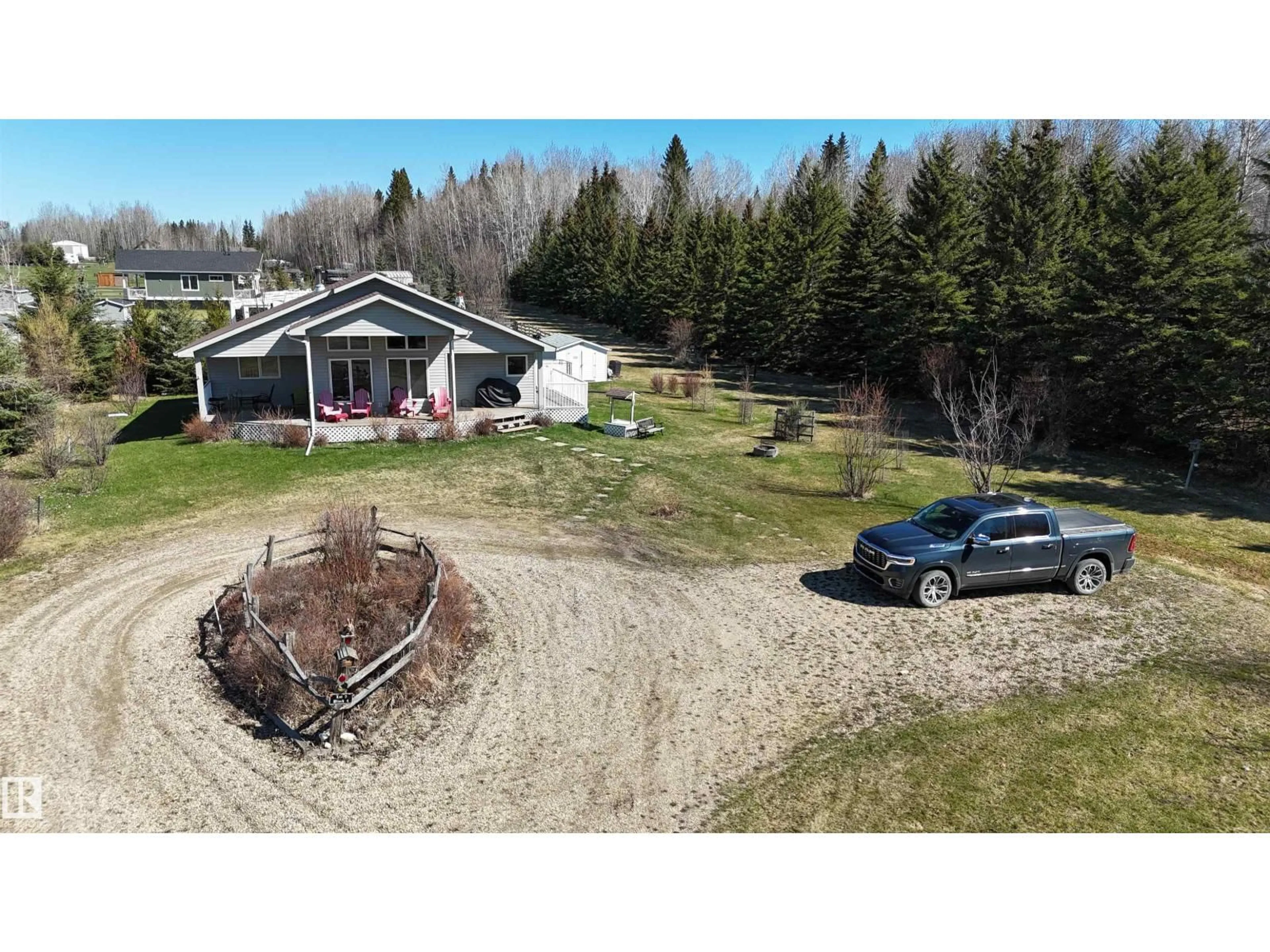 A pic from outside/outdoor area/front of a property/back of a property/a pic from drone, unknown for 60 - 504 465044 RR, Rural Wetaskiwin County Alberta T0C0T0
