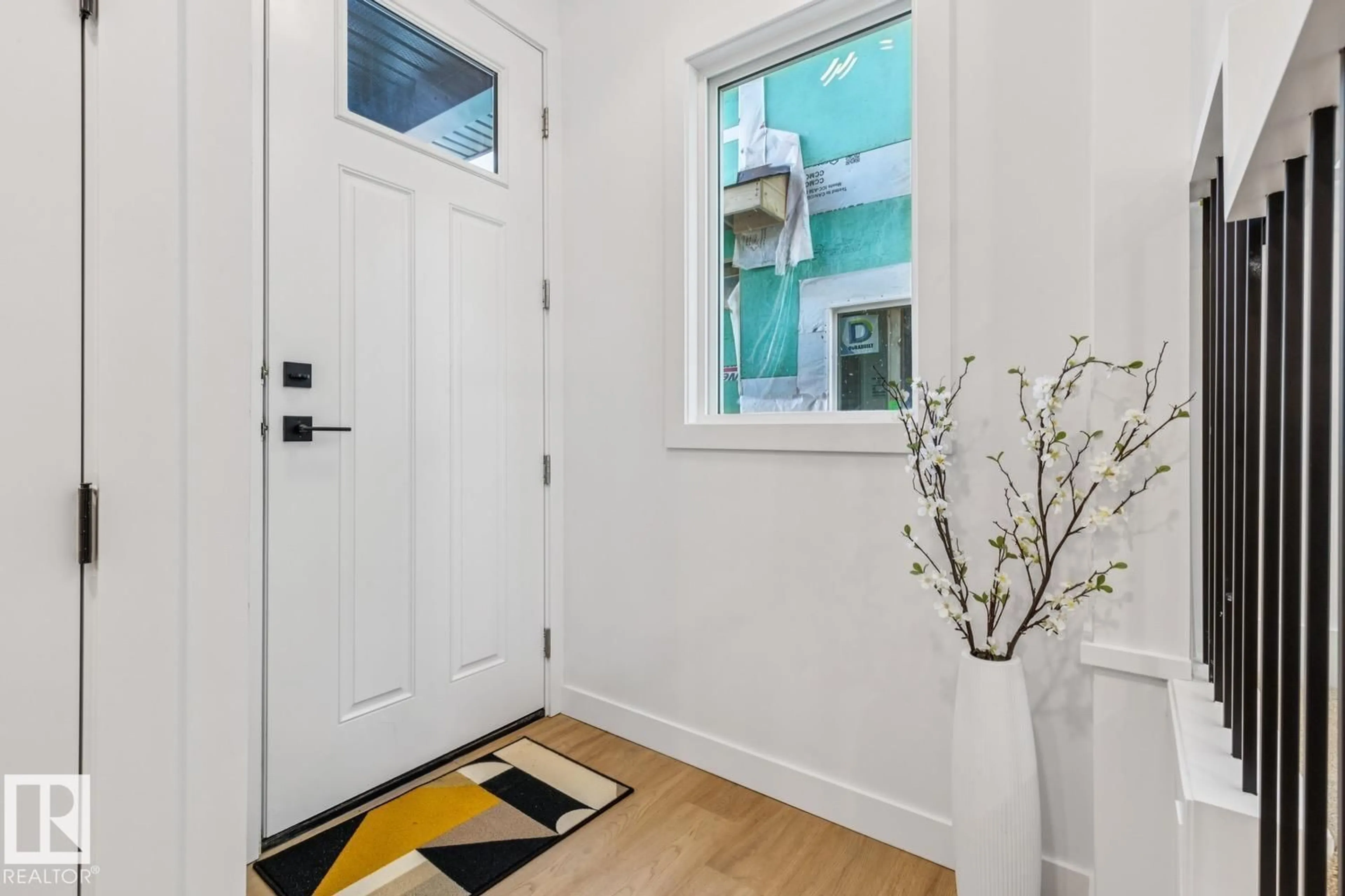 Indoor entryway for 39 CALEDON CR, Spruce Grove Alberta T7X0Y8