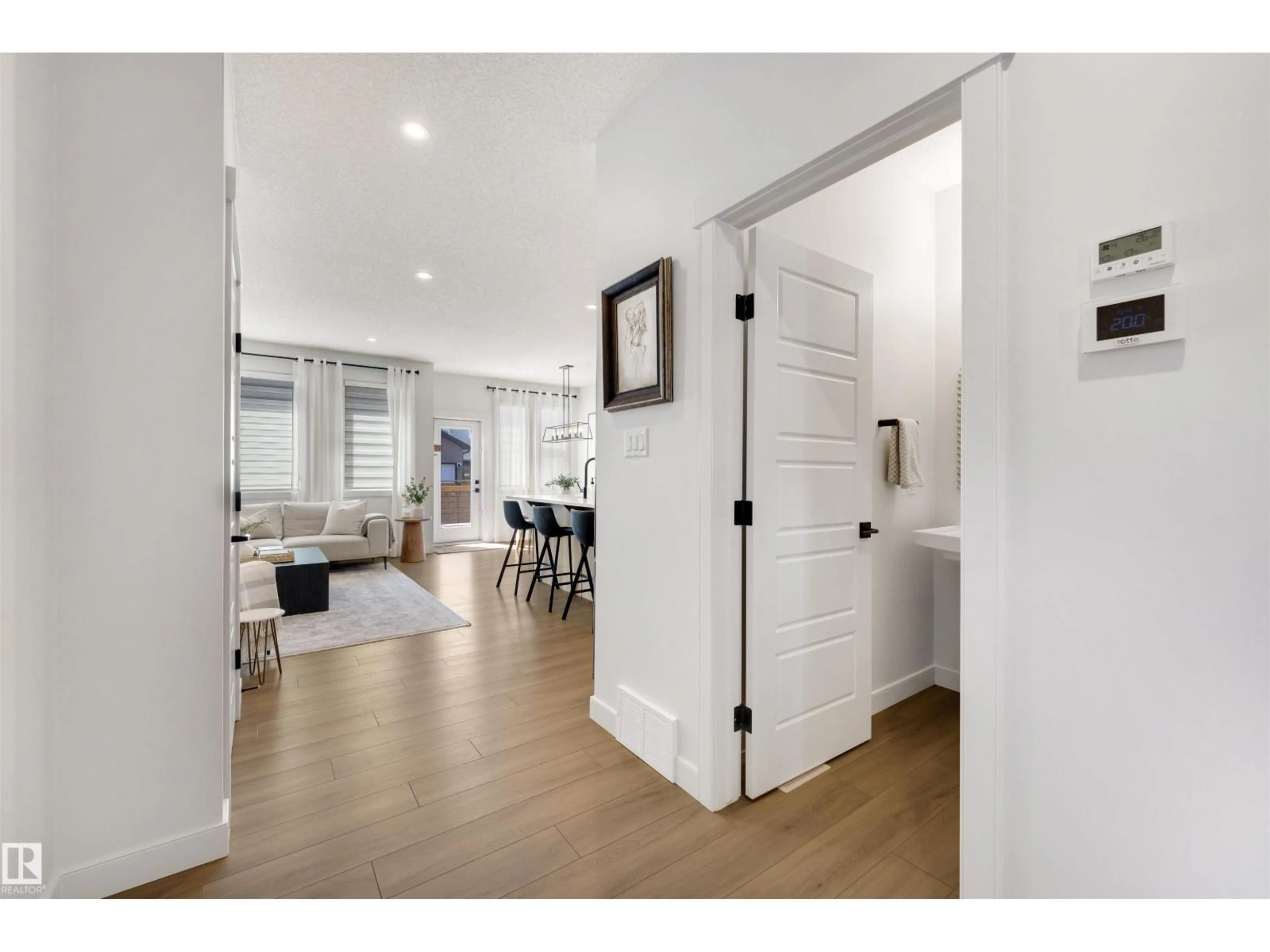 Indoor entryway for SW - 11987 34 AV, Edmonton Alberta T6W4Y2