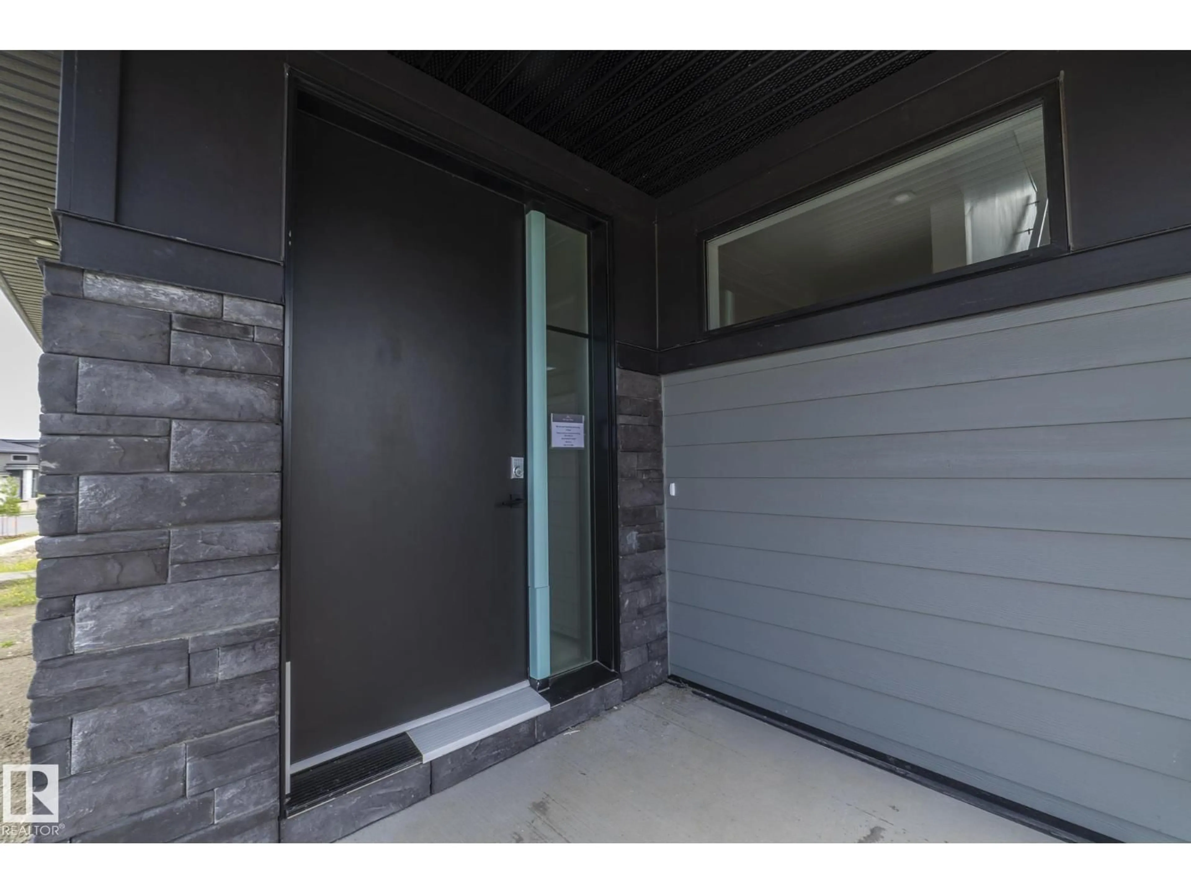 Indoor entryway for SW - 4541 KNIGHT WD, Edmonton Alberta T6W4B7