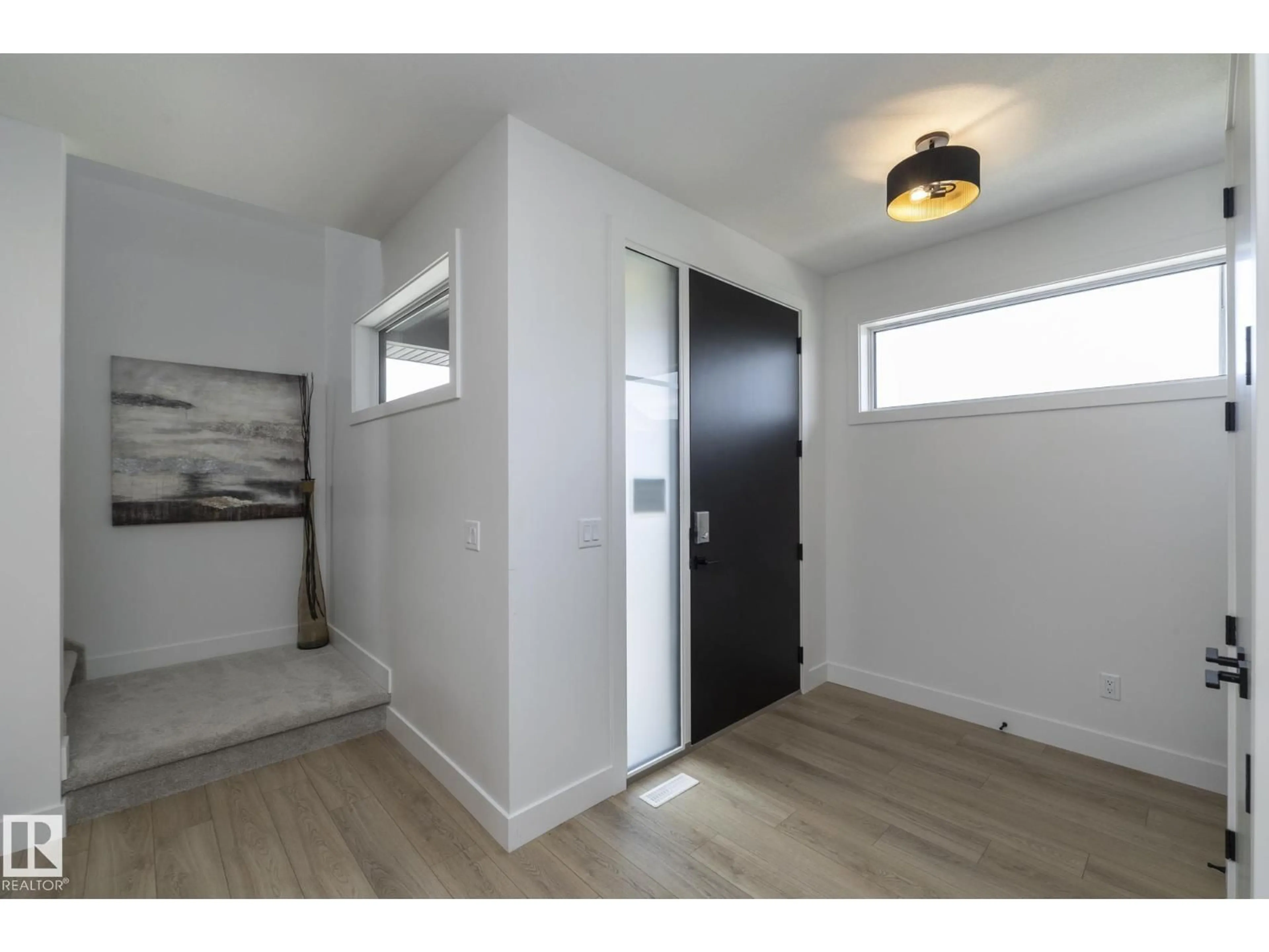 Indoor entryway for SW - 4541 KNIGHT WD, Edmonton Alberta T6W4B7