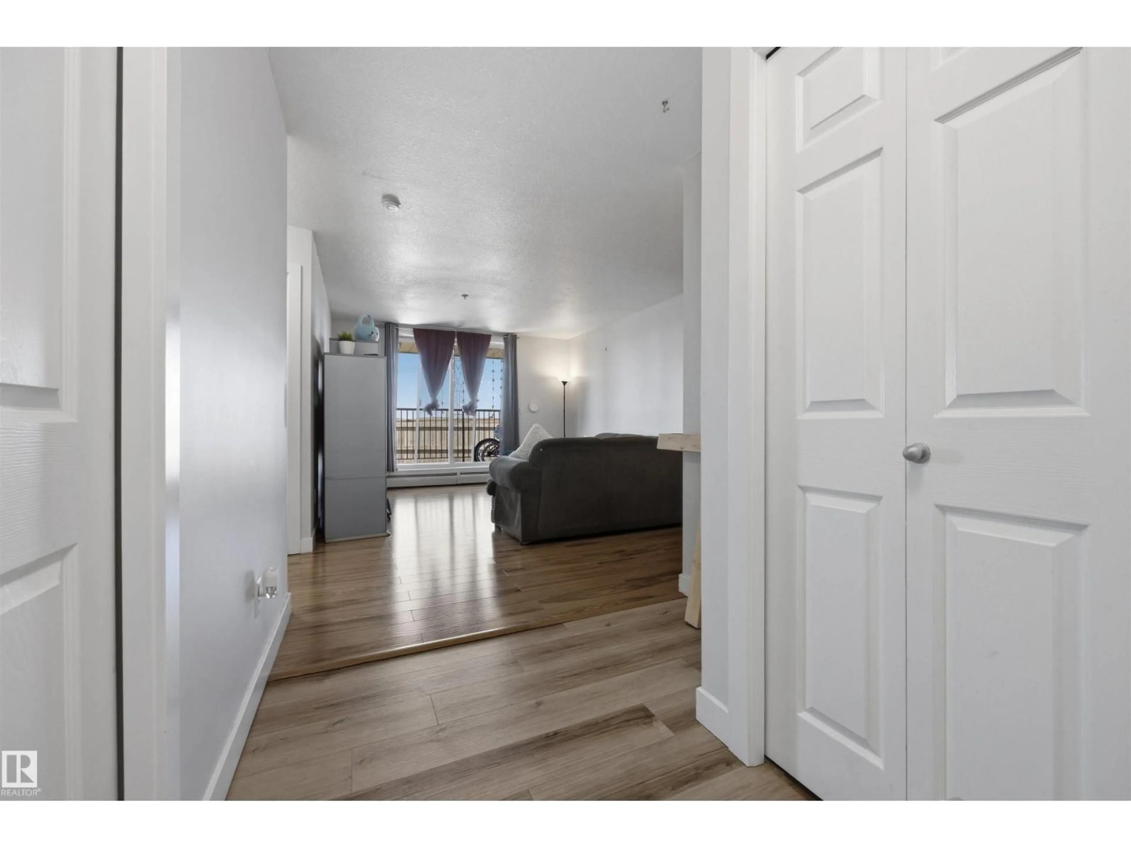 Indoor entryway for 920 - 116 156 ST, Edmonton Alberta T6R2N6