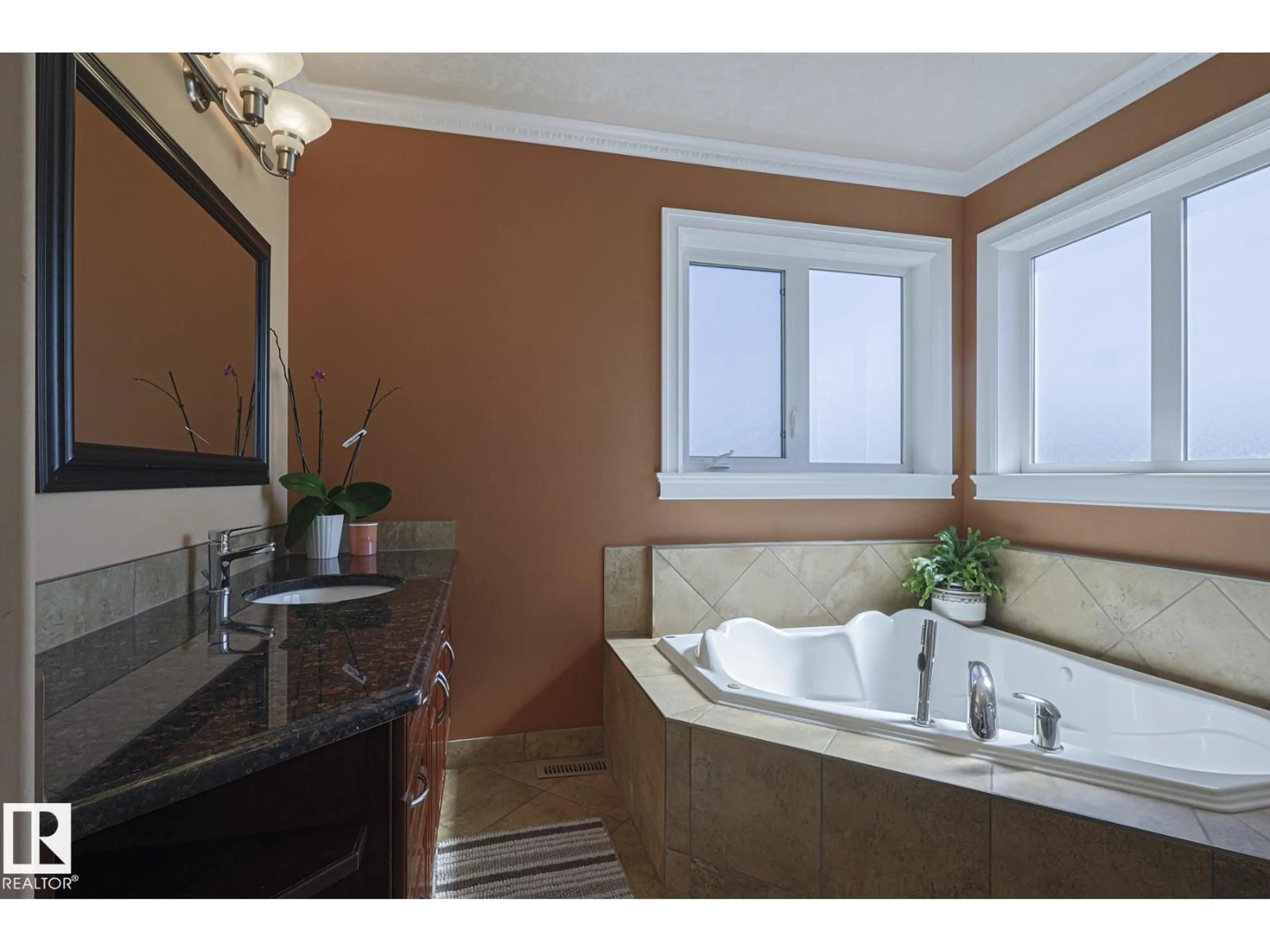 Contemporary bathroom, ceramic/tile floor for NW - 10731 150 ST, Edmonton Alberta T5P1R4