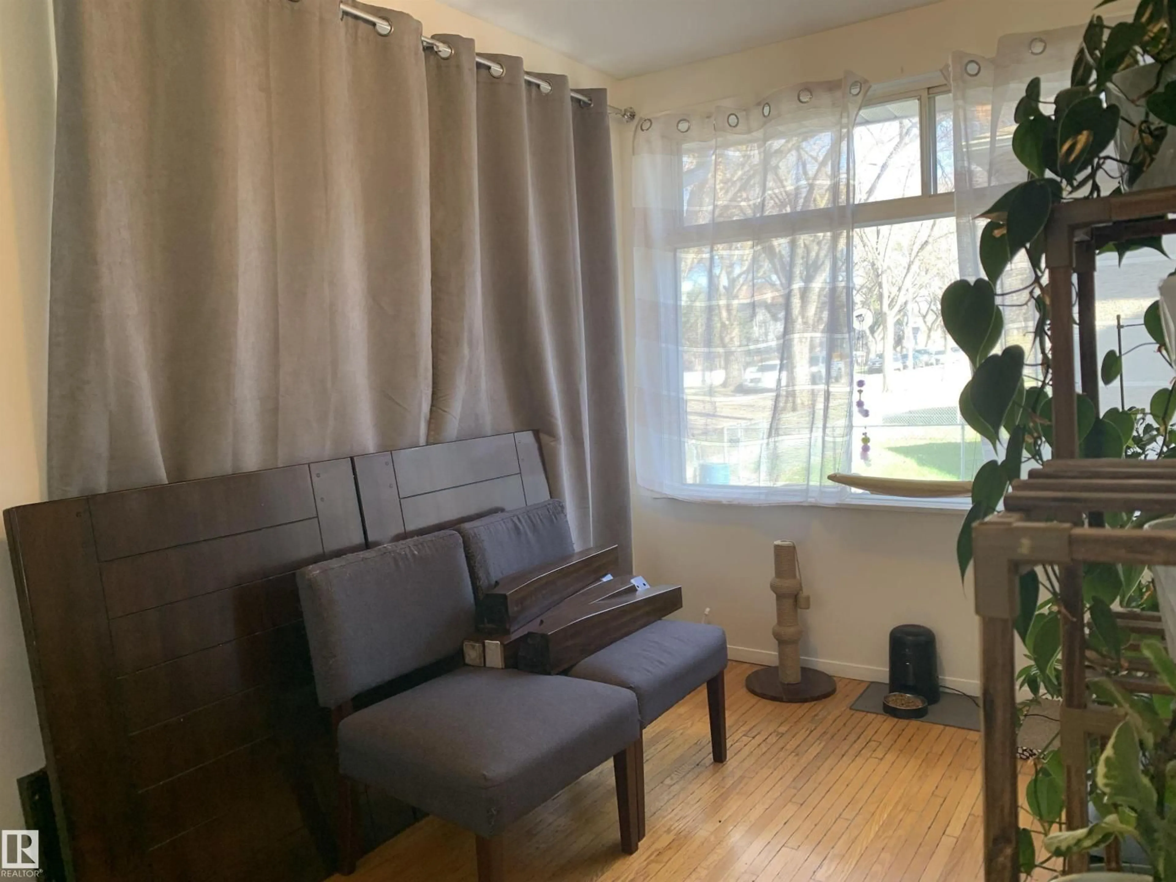 A pic of a room for NW - 11305 89 ST, Edmonton Alberta T5B3T5