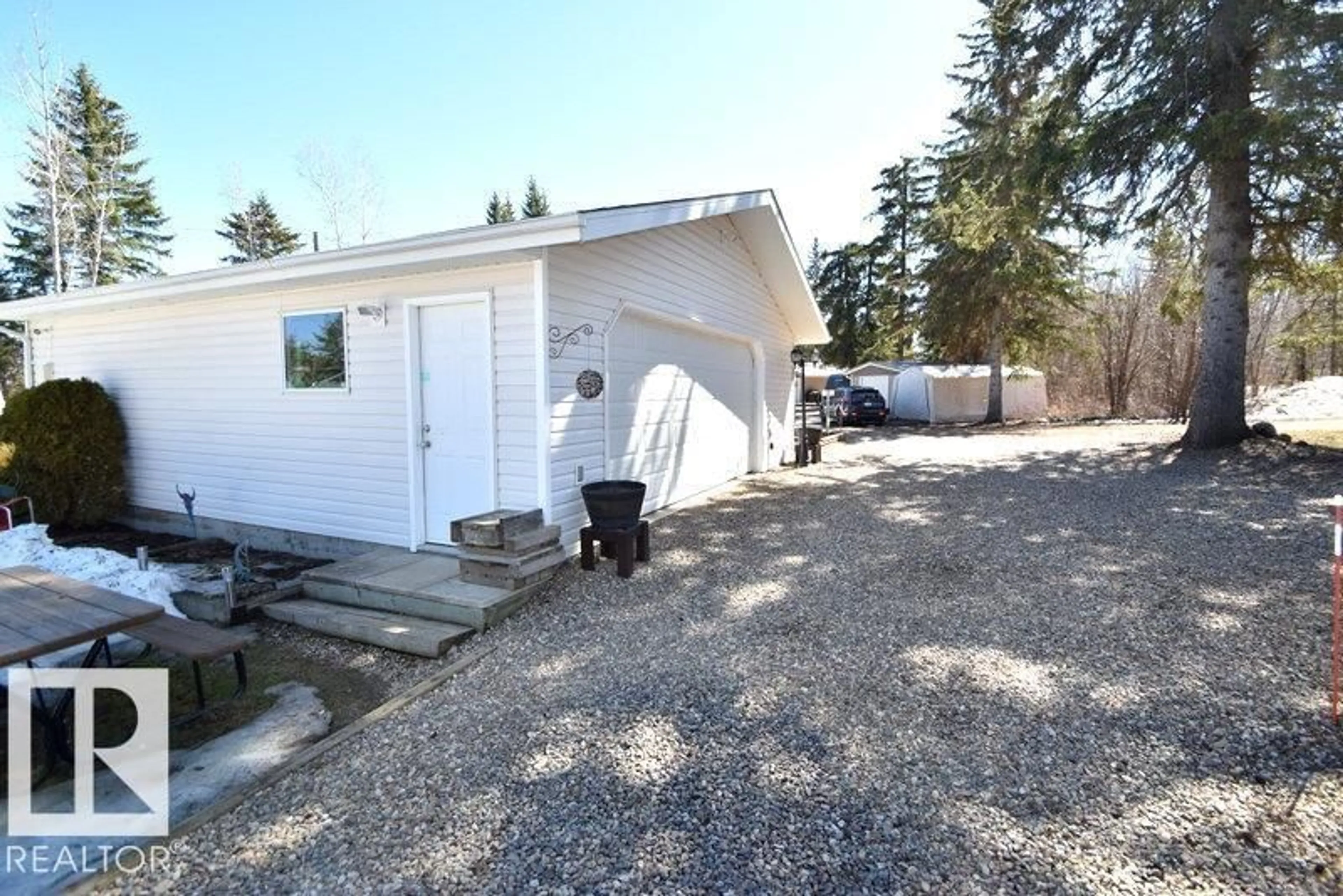 Unknown for 64 ROBIN LANE, Rural Athabasca County Alberta T0A0M0