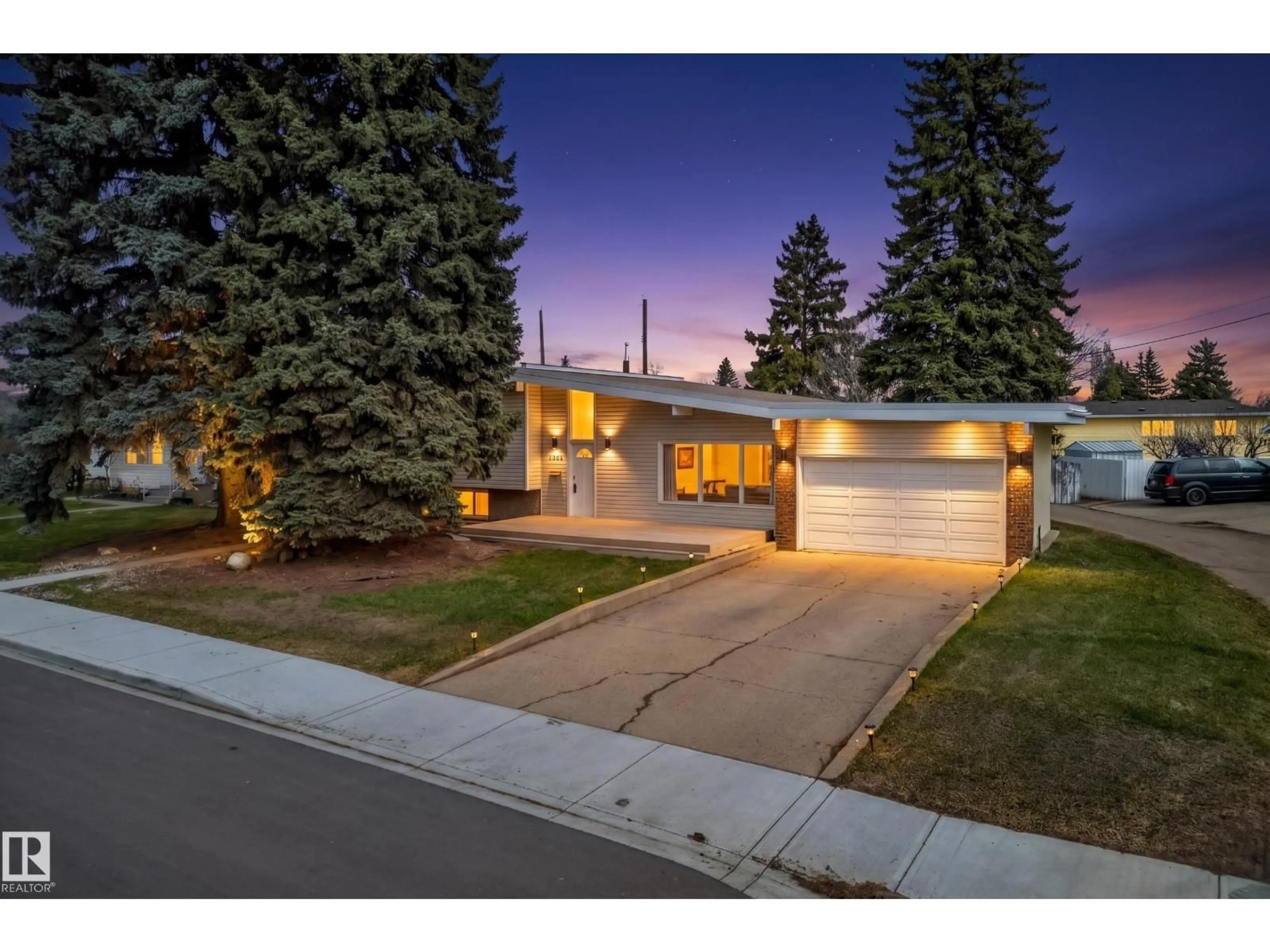 Unknown for 5304 90A AV, Edmonton Alberta T6B0P8