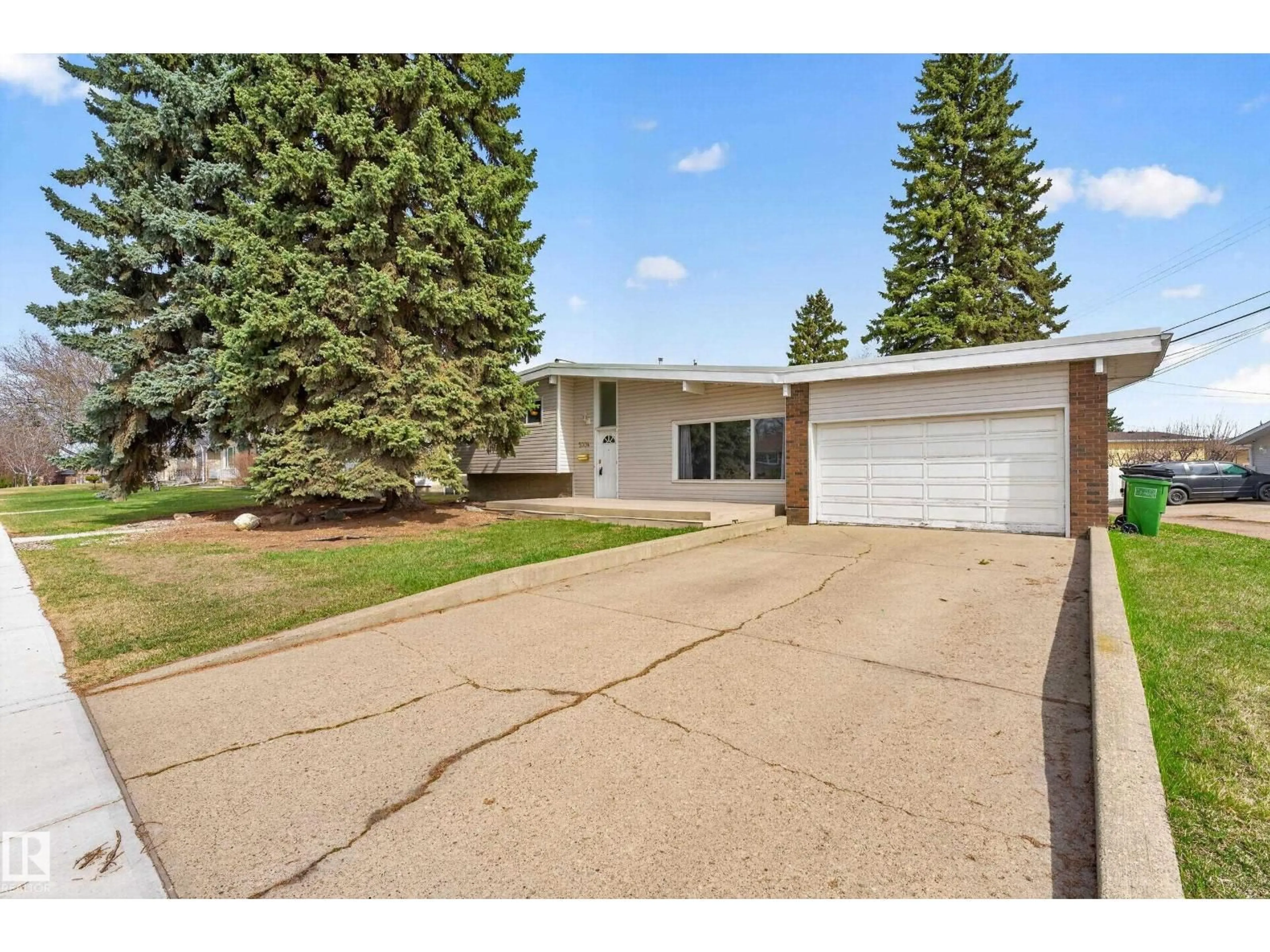 Unknown for 5304 90A AV, Edmonton Alberta T6B0P8