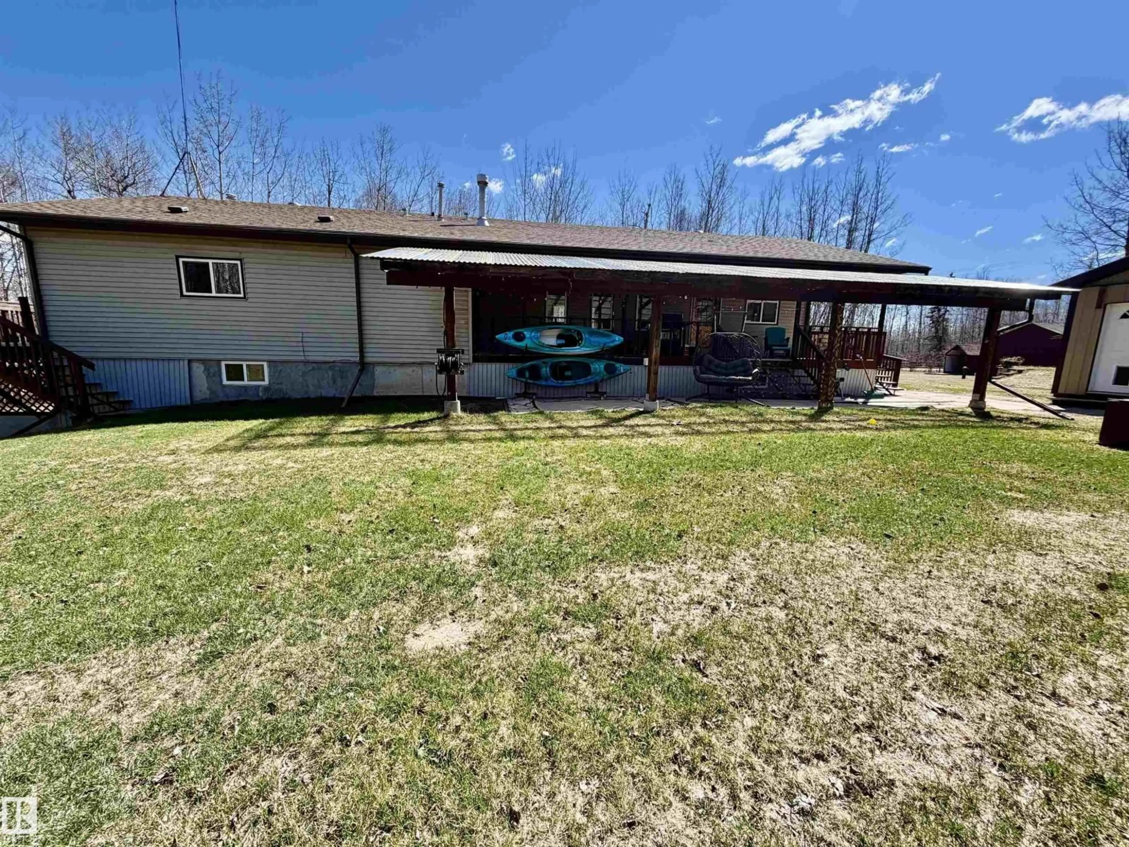 A pic from outside/outdoor area/front of a property/back of a property/a pic from drone, unknown for 47424 RGE ROAD 20 A, Rural Leduc County Alberta T0C2P0