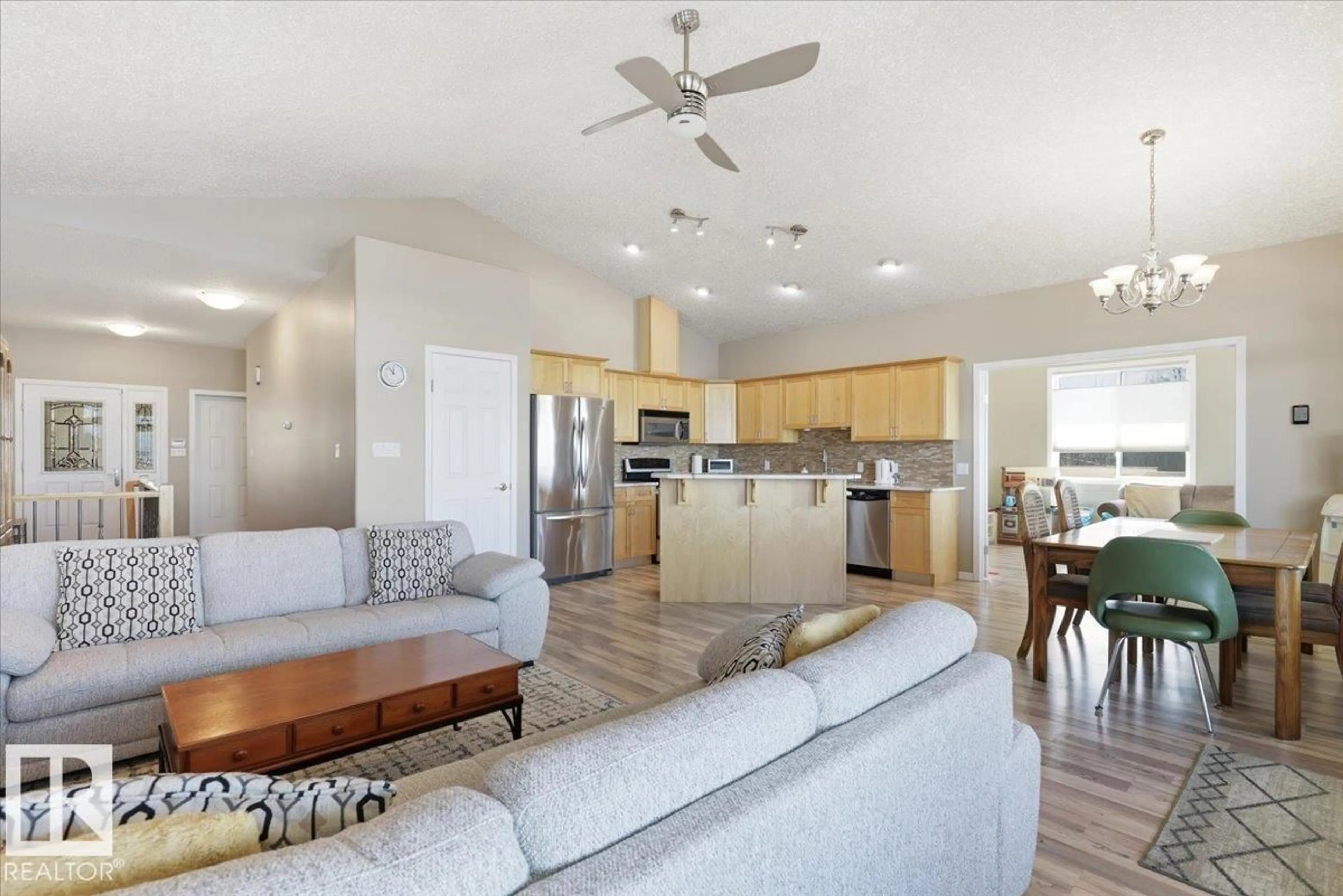 Open concept kitchen, unknown for 72 BEACH AVE, Rural Leduc County Alberta T0C2C0