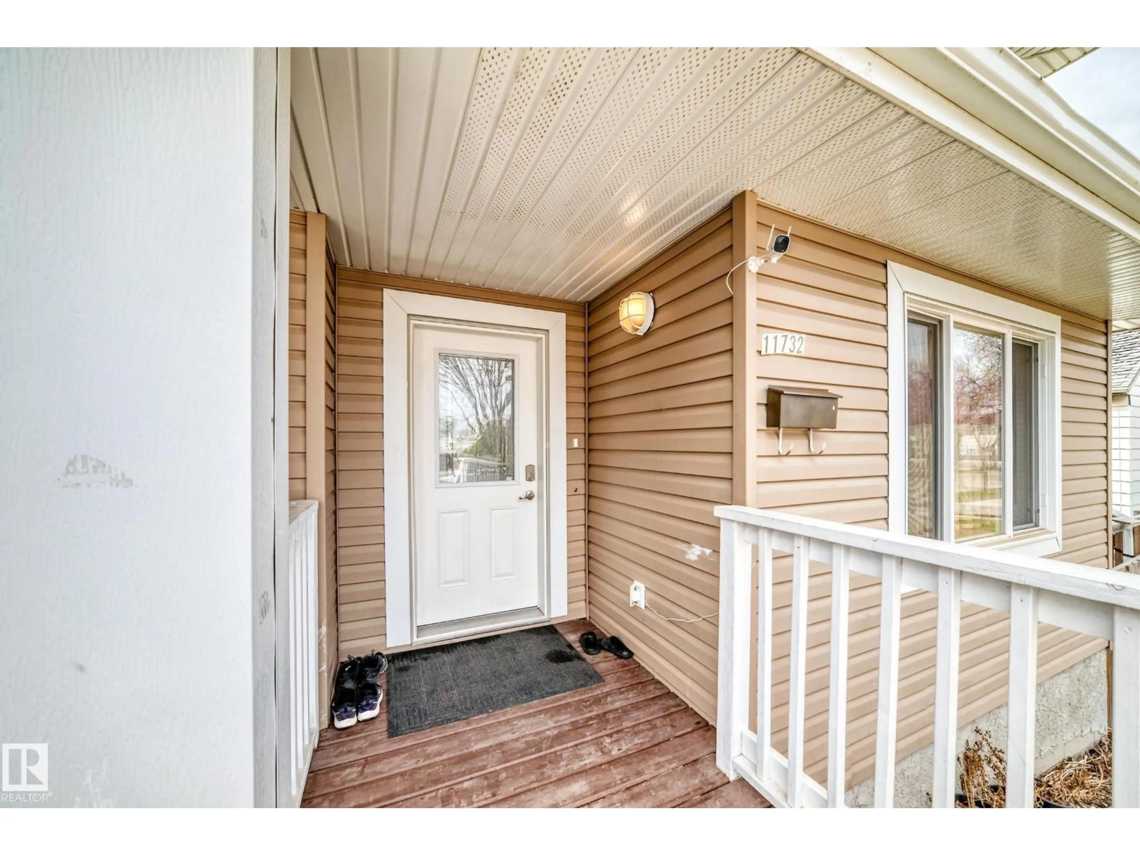 Indoor entryway for NW - 11732 123 ST, Edmonton Alberta T5M0G9