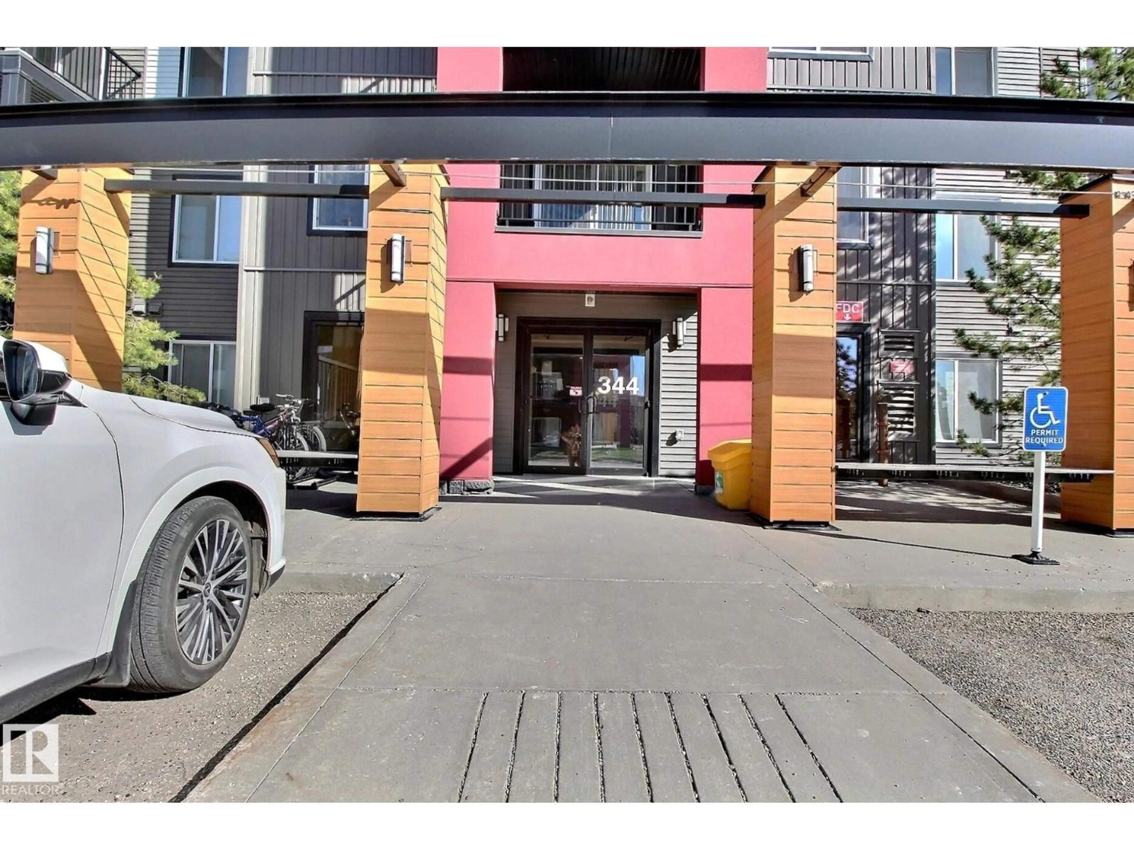 Indoor foyer for 344 - 324 WINDERMERE RD, Edmonton Alberta T6T0P3