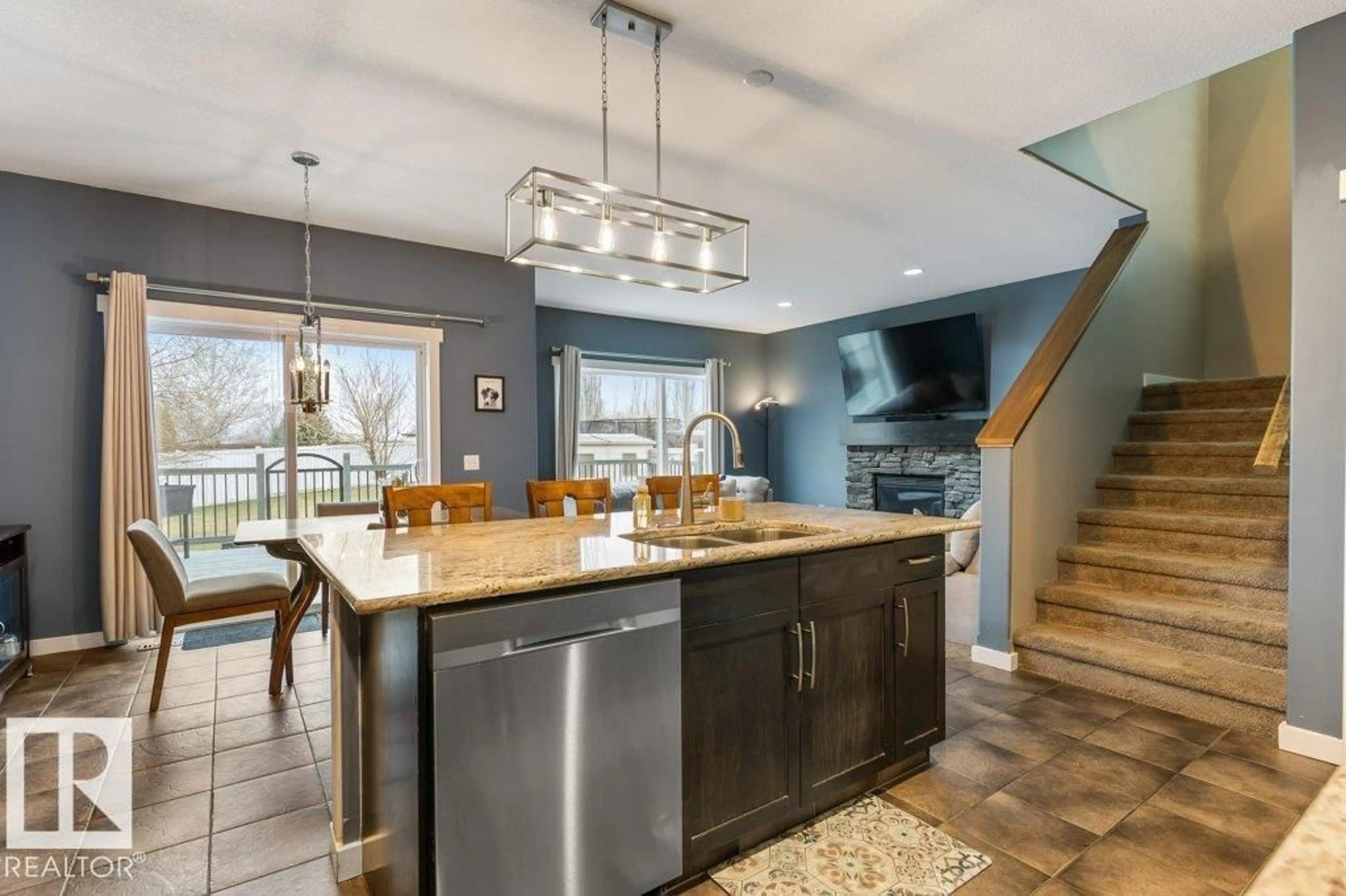 Open concept kitchen, unknown for 349 COWAN CR, Sherwood Park Alberta T8H0E5